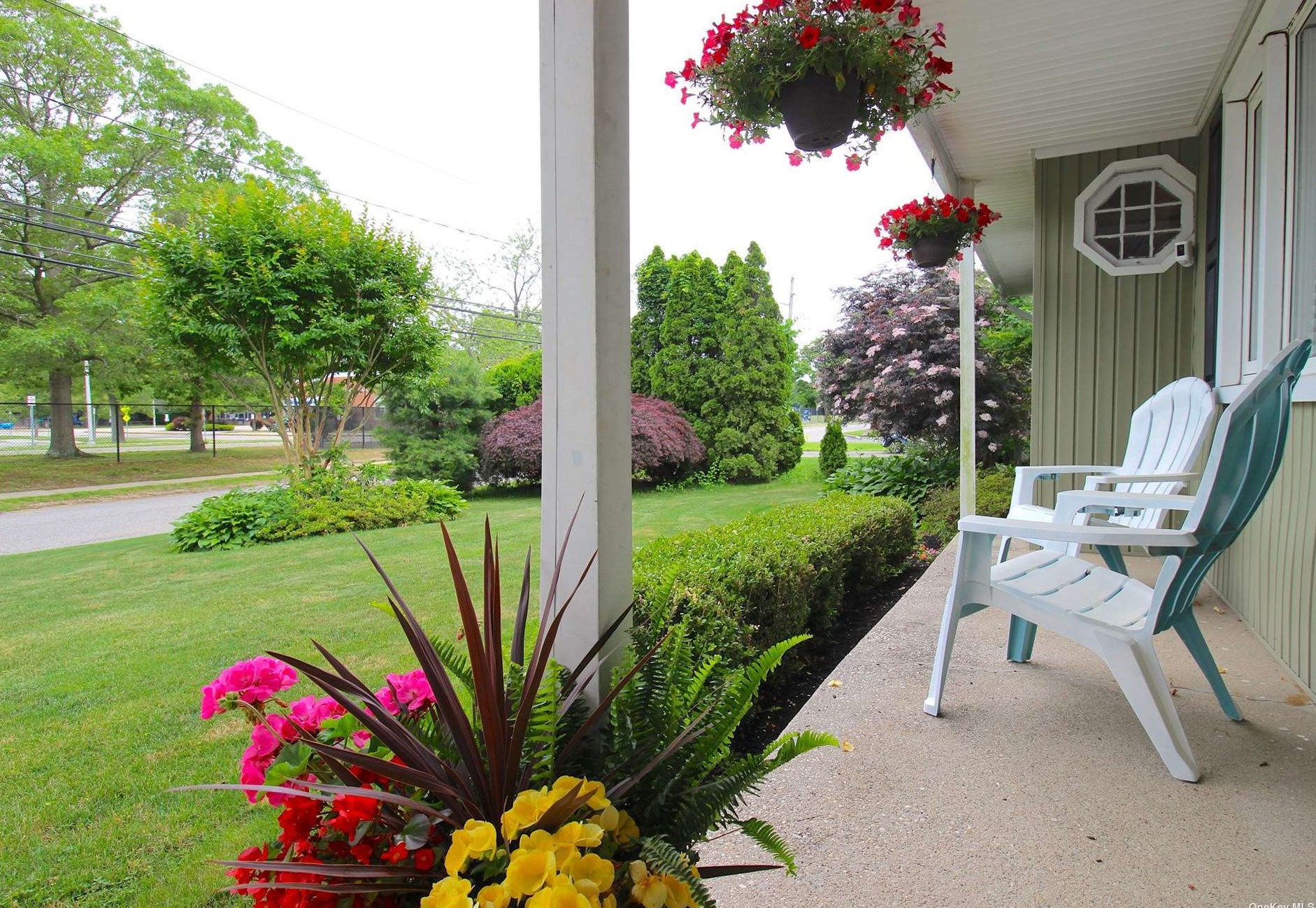 152 Barrett Ave, Bay Port, NY 11705
