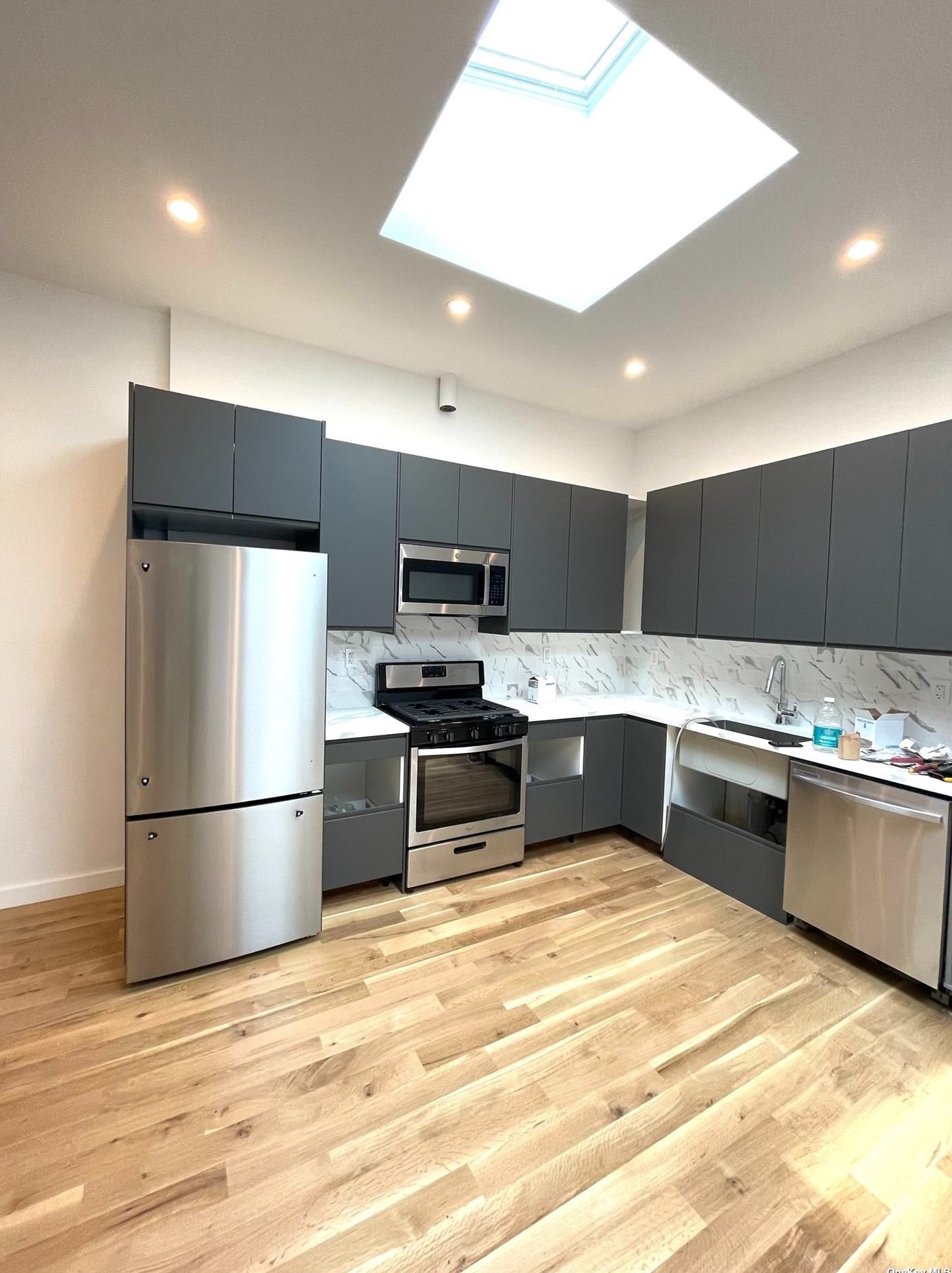 60-70 68th Rd #2, Flushing, NY 11385