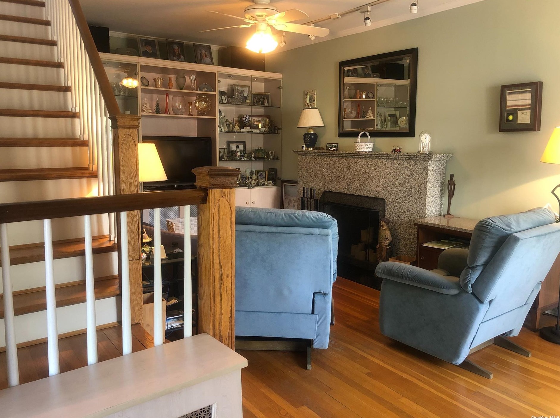 157-11 14th Ave, Flushing, NY 11357-1403