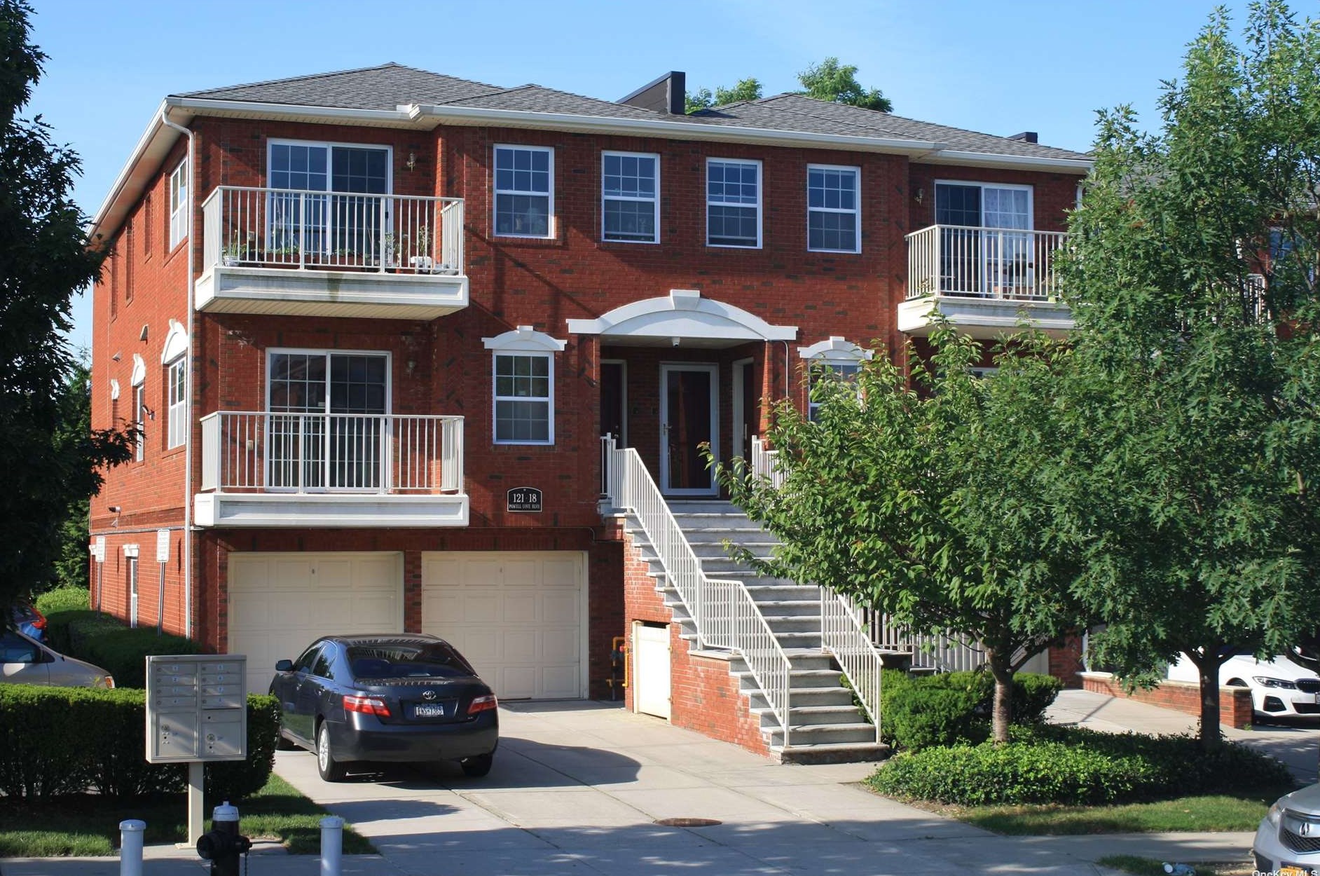 121-18 Powells Cove Blvd #b, Flushing, NY 11356