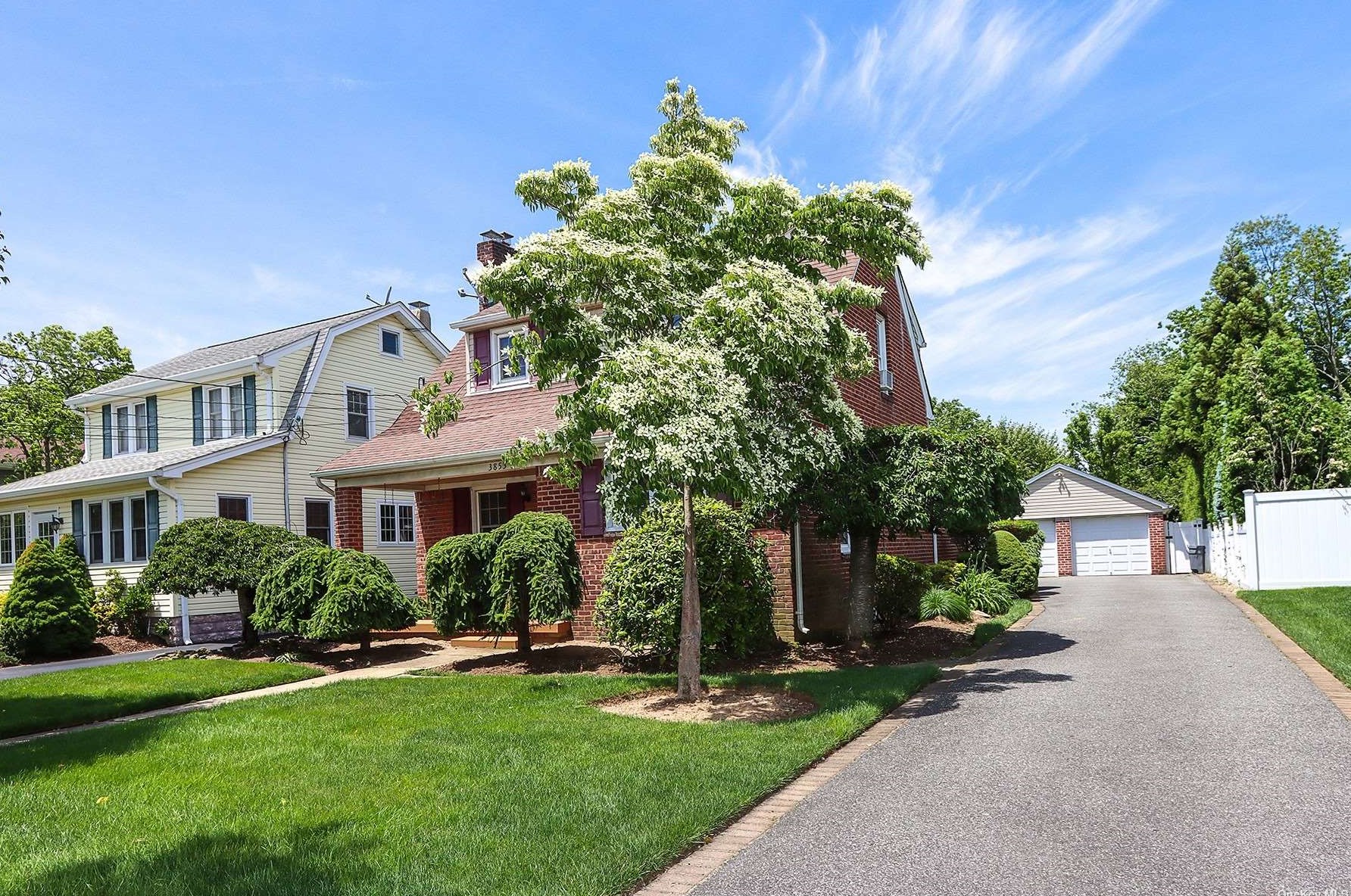 3853 Maple St, Seaford, NY 11783