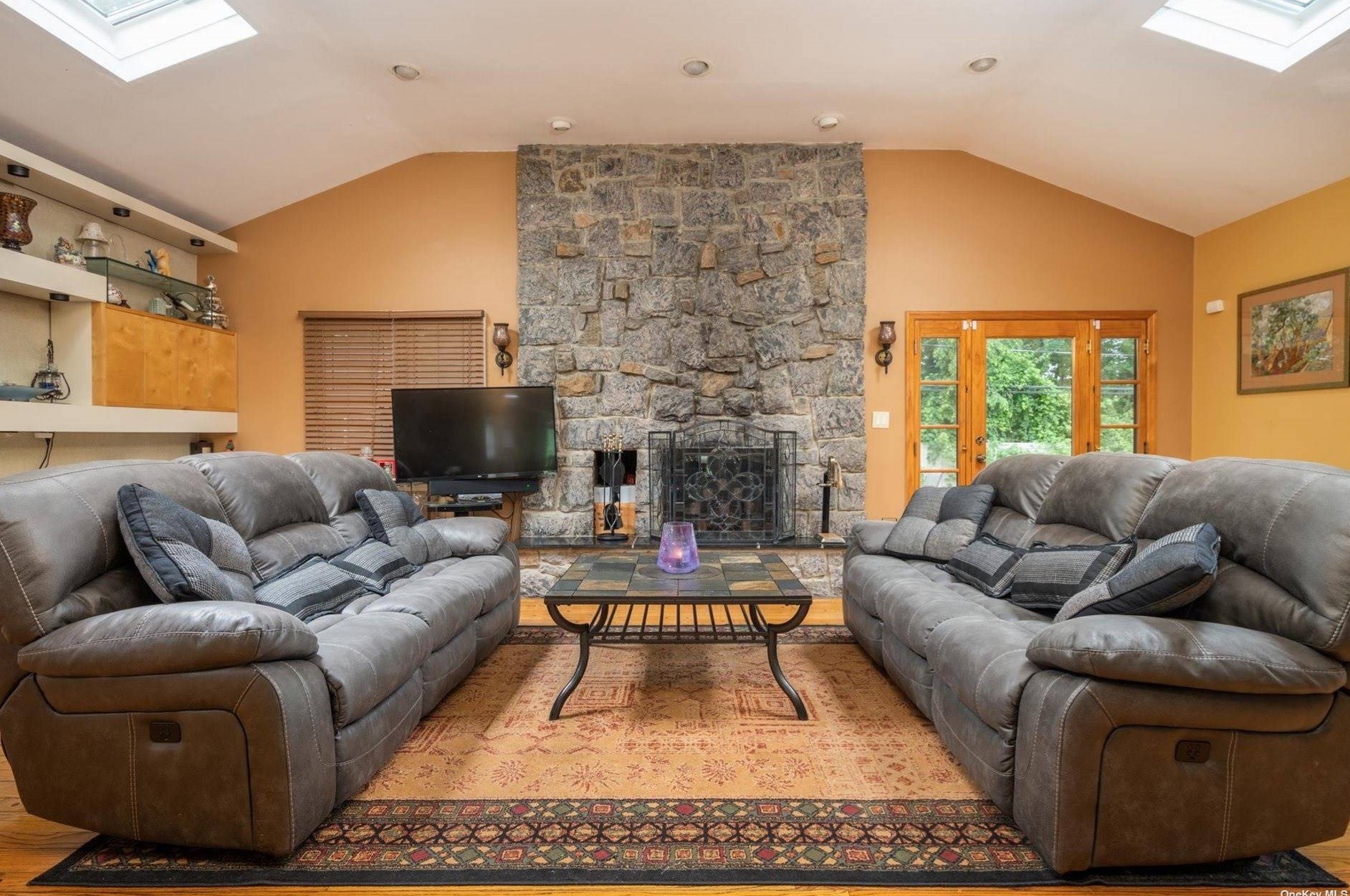 14 Birchwood Park Crescent, Muttontown, NY 11753