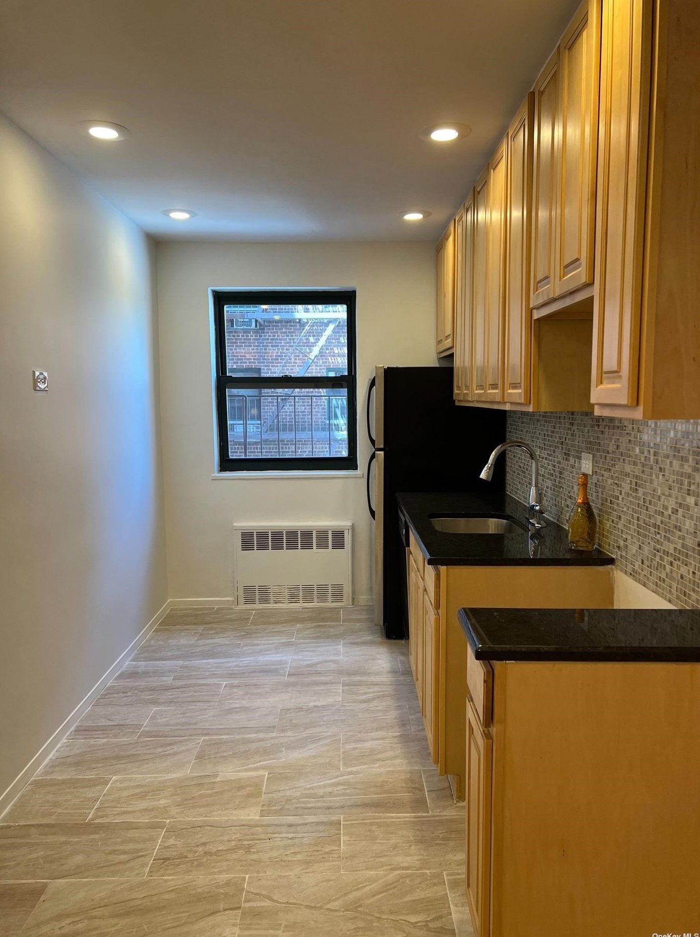 149-45 Northern Blvd #3r, Flushing, NY 11354