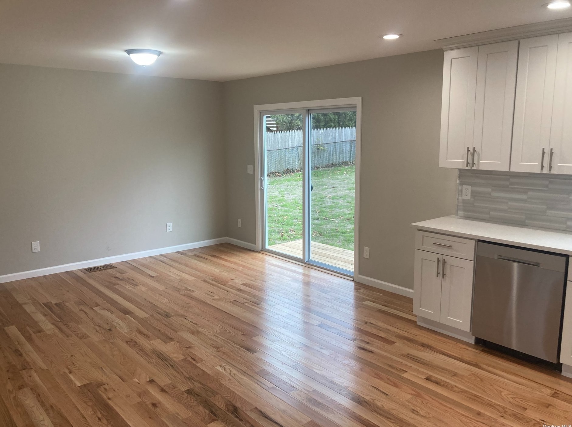 382 Mooney Pond Rd, Farmingville NY  11738-1436 exterior