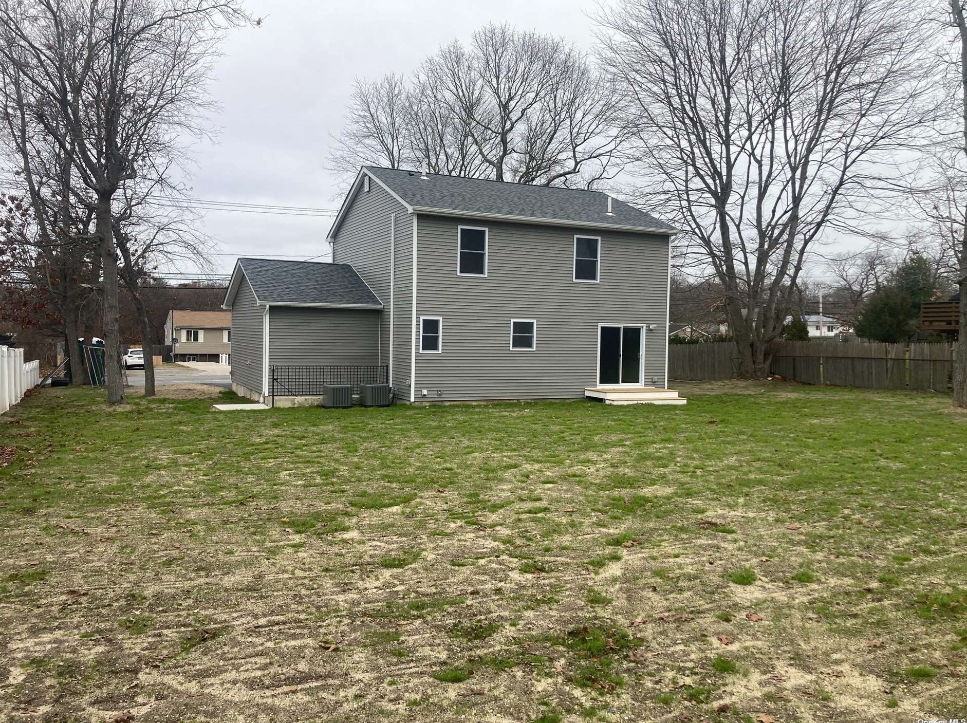 382 Mooney Pond Rd, Farmingville NY  11738-1436 exterior