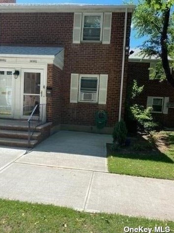 260-49 Langston Ave #e, Floral Park, NY 11004