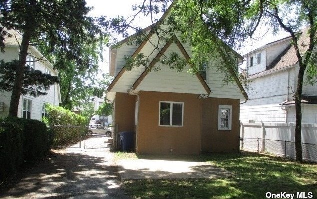 741 Stanton Ave, North Baldwin, NY 11510-1826