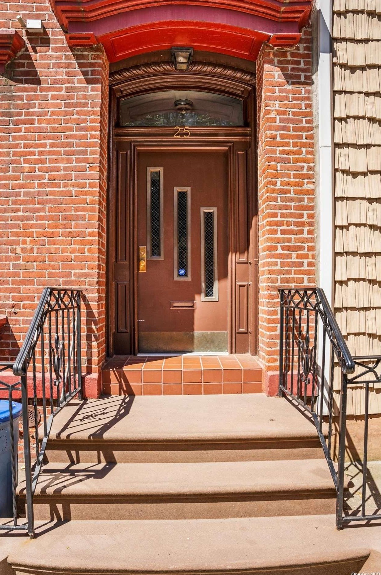 25 Newell St #1, Brooklyn, NY 11222