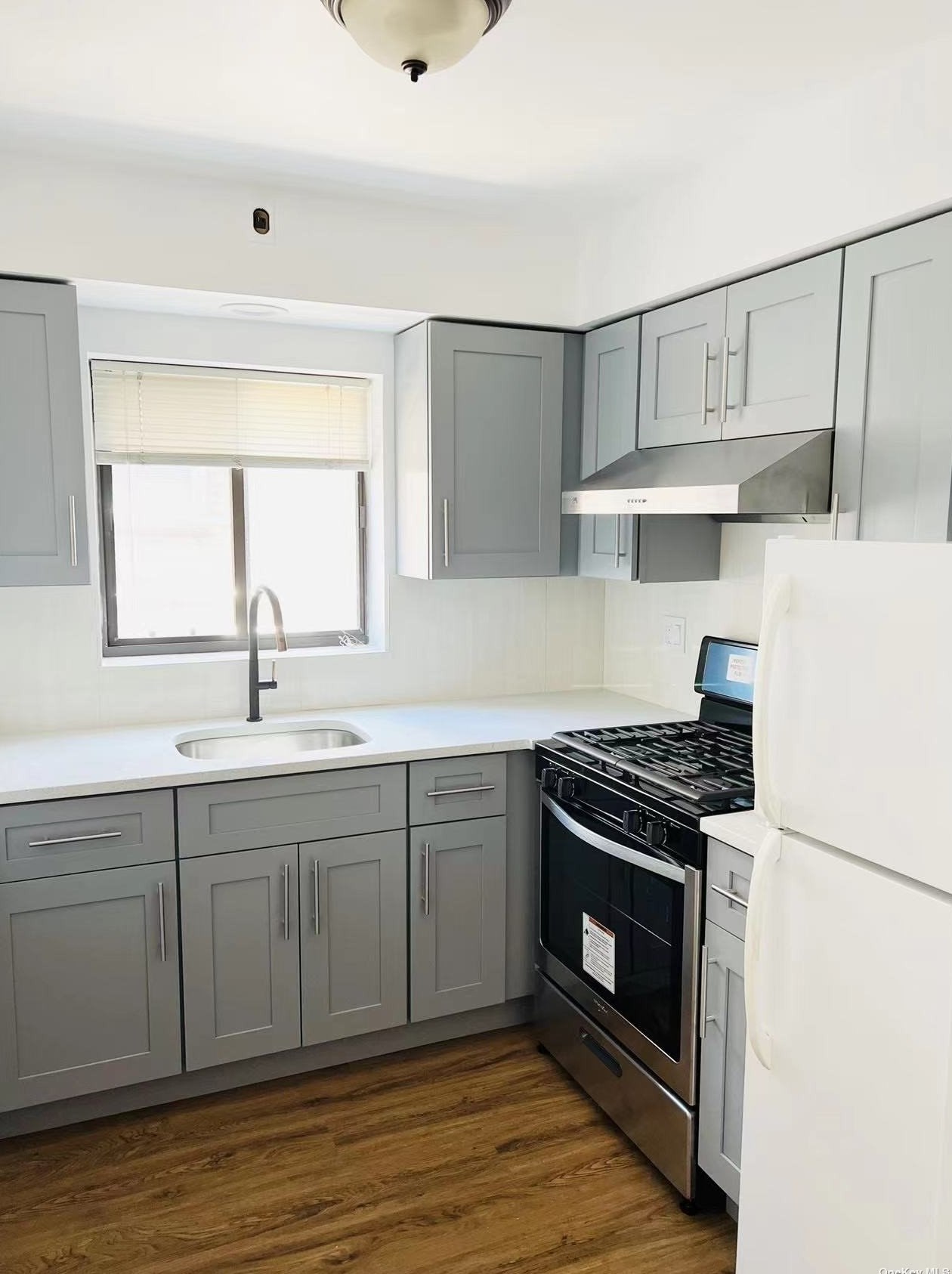 61-35 168th St, Flushing, NY 11365