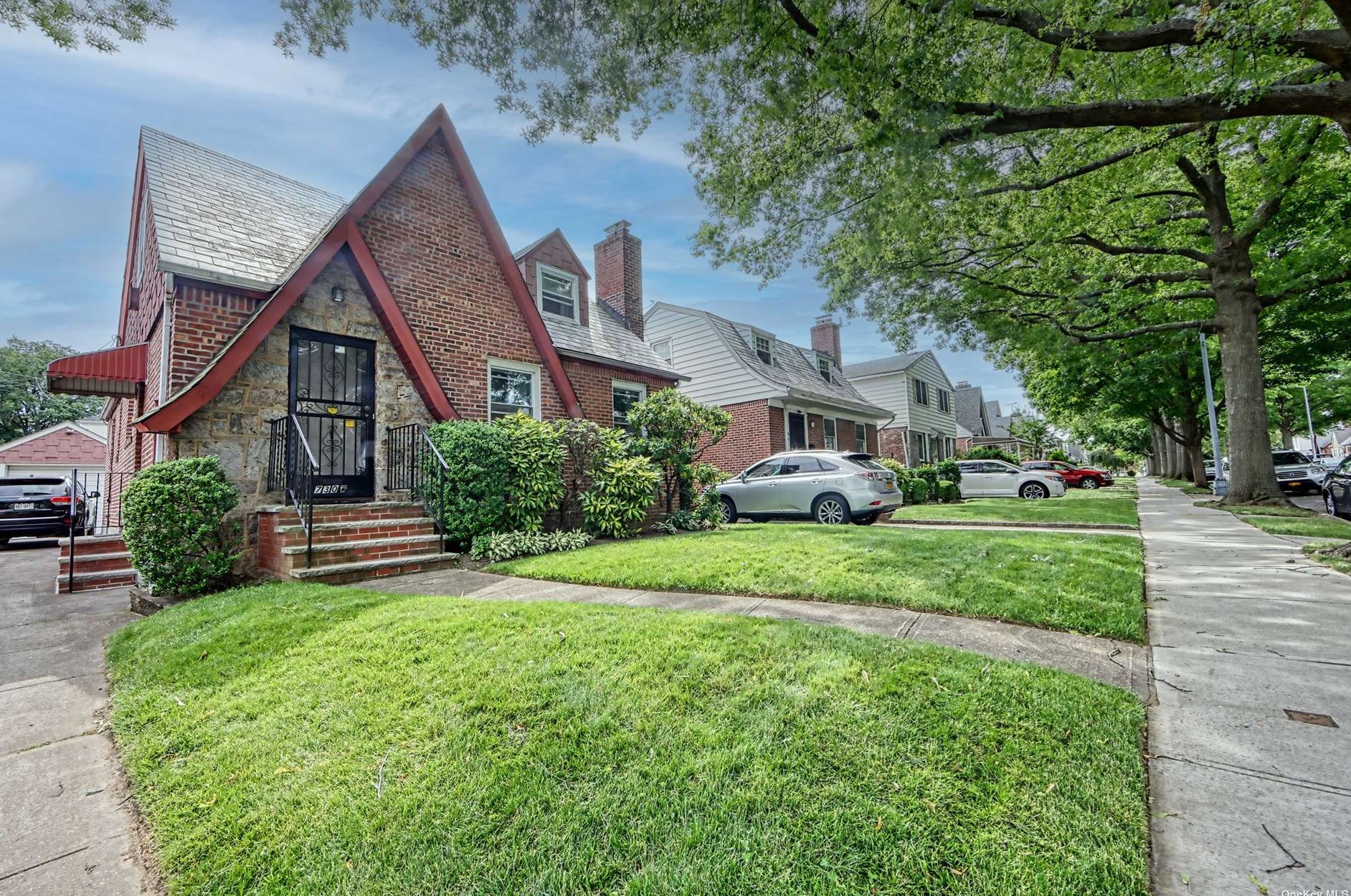 73-07 186th St, Flushing NY  11365-1108 exterior
