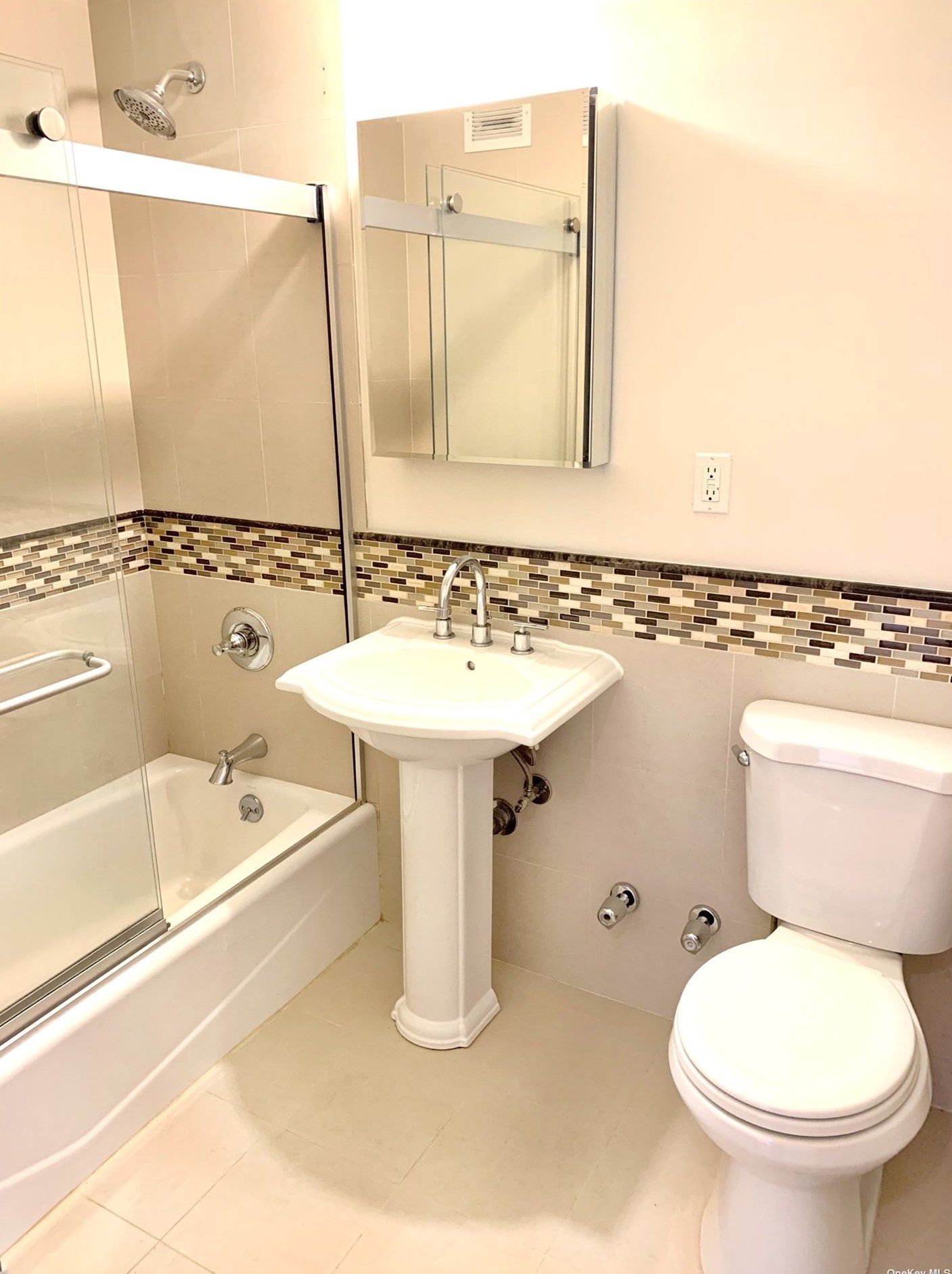63-33 98th Pl, Flushing NY  exterior