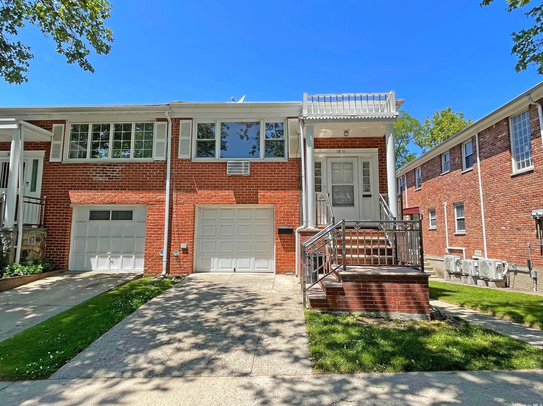 1811 Clintonville St #2f, Flushing, NY 11357