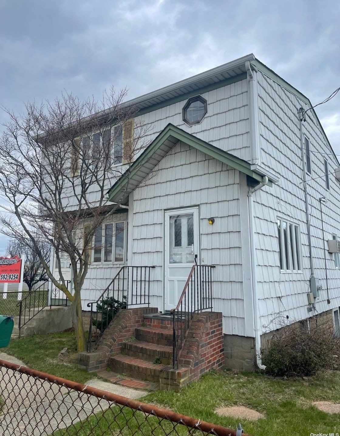 496 Catskill Ave, North Lindenhurst, NY 11757
