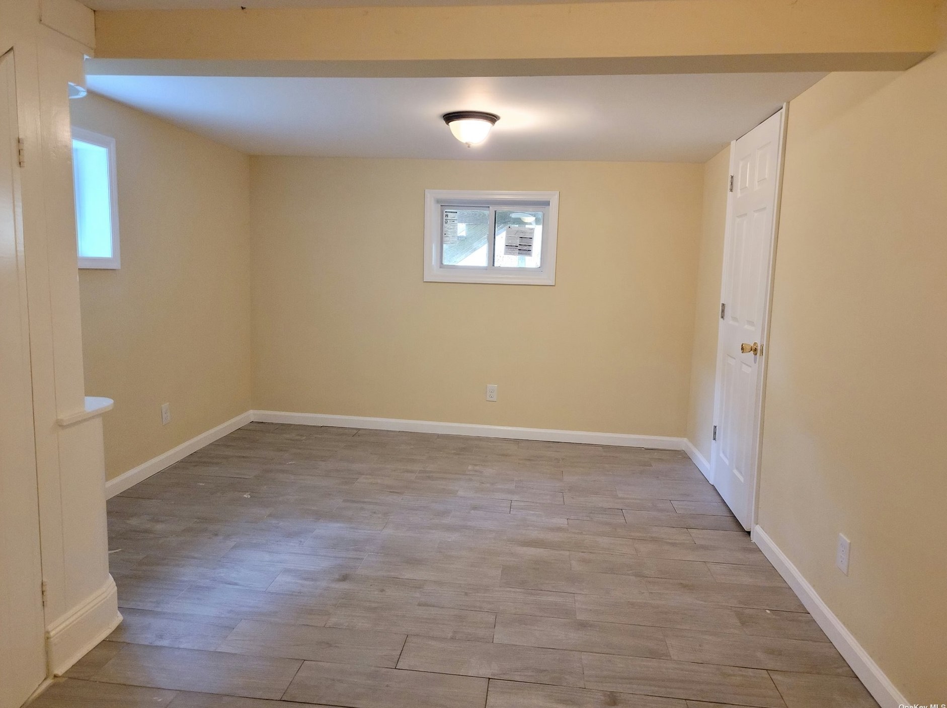 43 Highview Ave, Selden NY  11784-3525 exterior