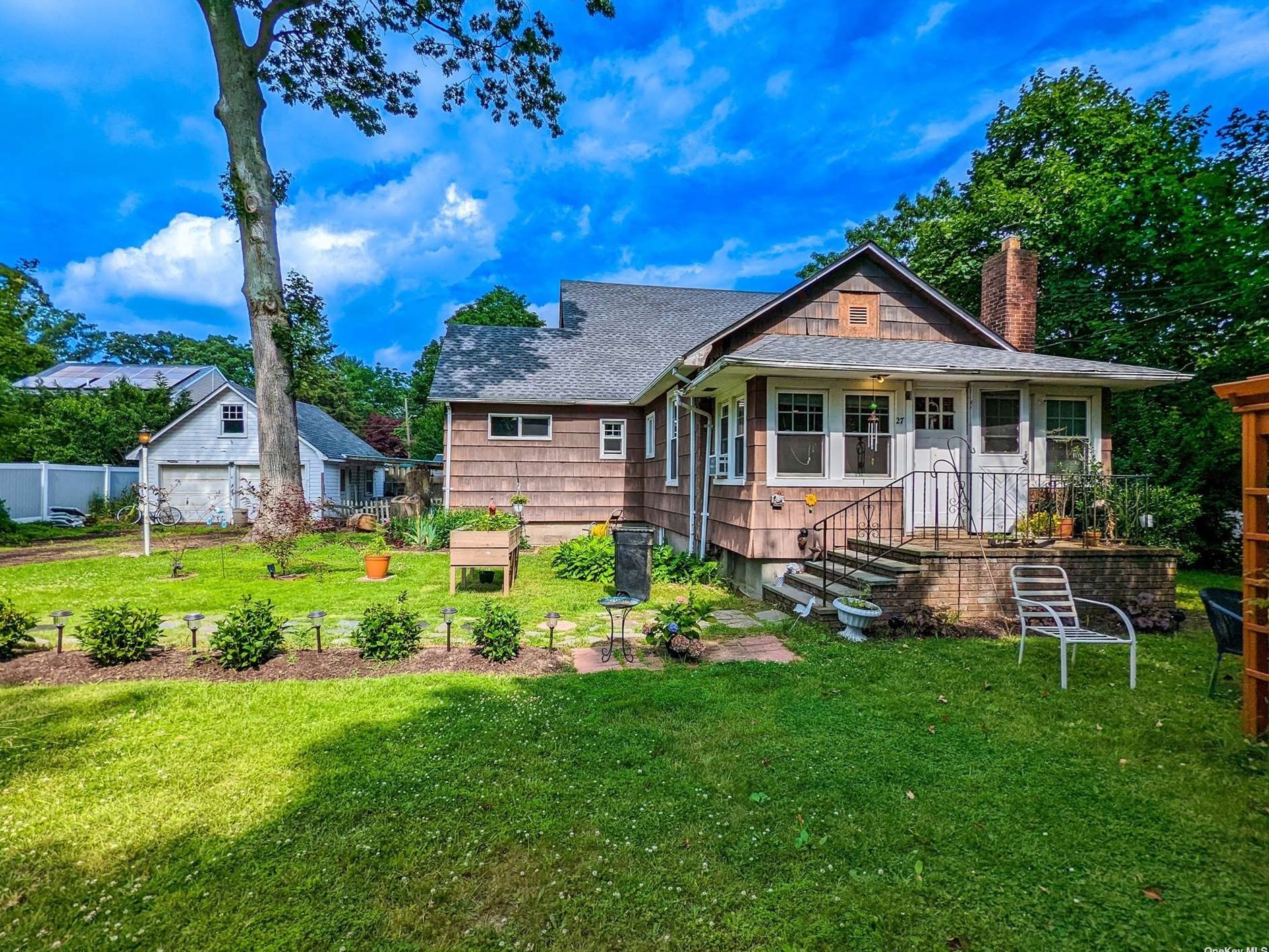 27 Odin Rd, Rocky Point, NY 11778
