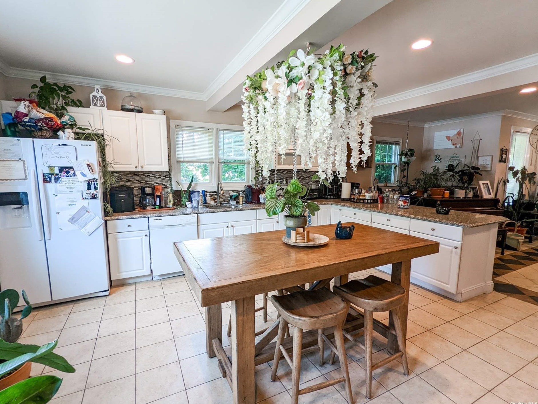 27 Odin Rd, Rocky Point NY  11778-9568 exterior