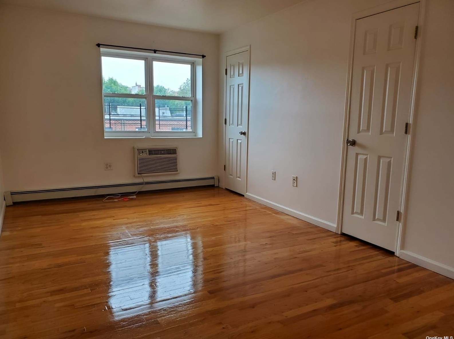 71-08 162nd St #3r, Flushing, NY 11365