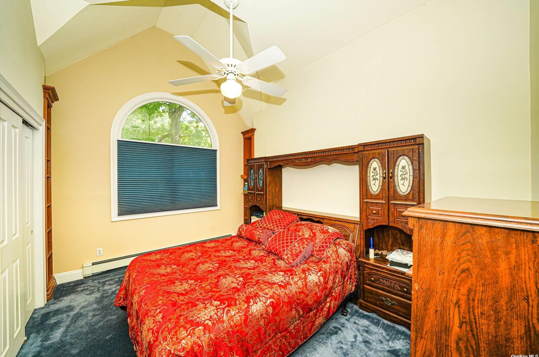 23 Jerome St, Smithtown NY  11787-5738 exterior