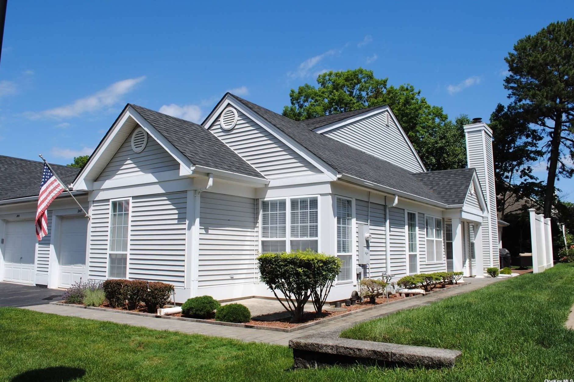 247 Glen Dr #247, Panamoka, NY 11961