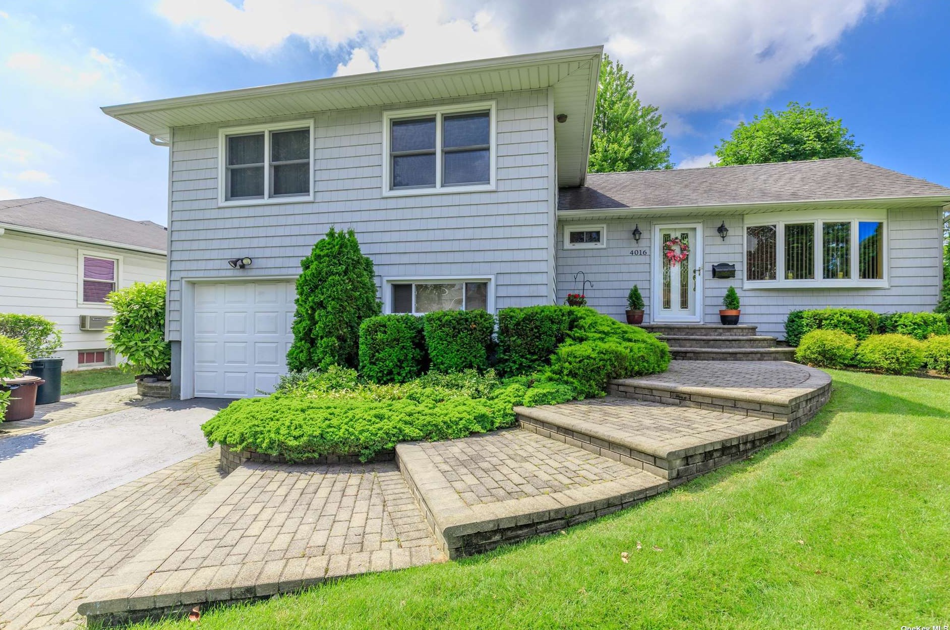 4016 Anne Dr, Seaford, NY 11783