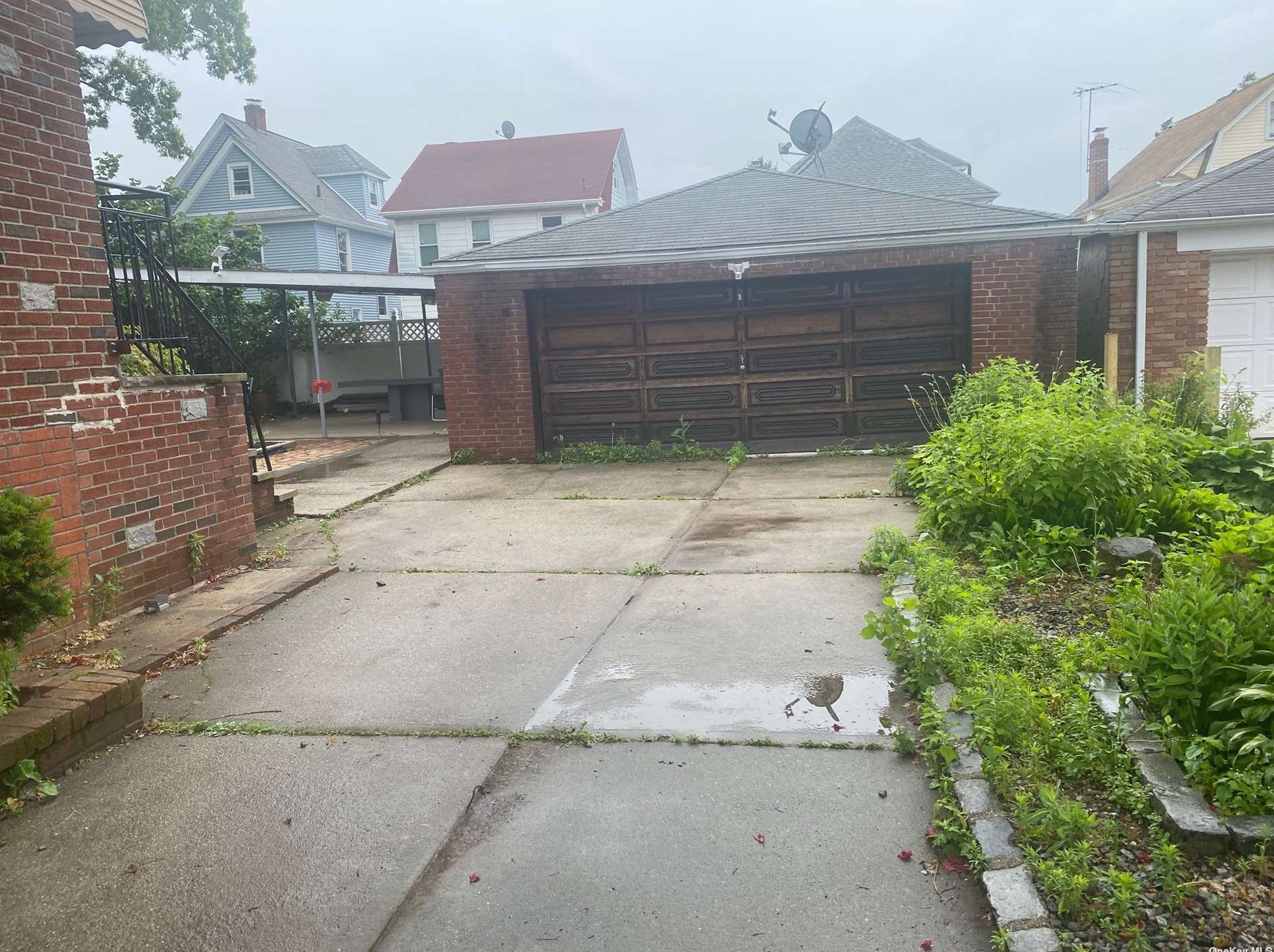 43-28 169th St, Flushing, NY 11358-4111