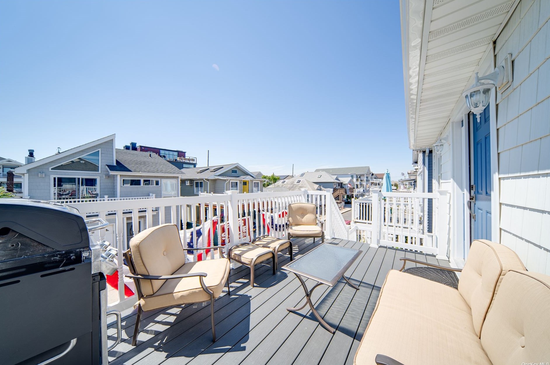 74 Wisconsin St, East Atlantic Beach, NY 11561-1422