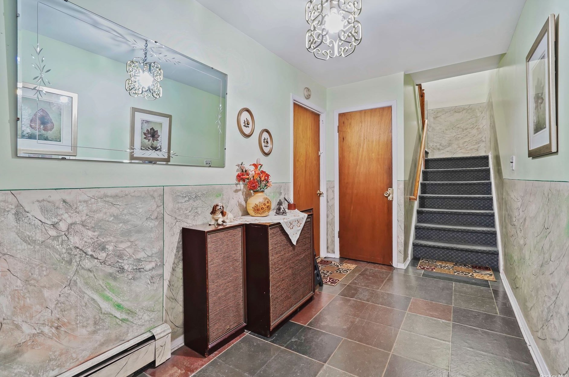 143-46 37th Ave, Flushing, NY 11354-2422