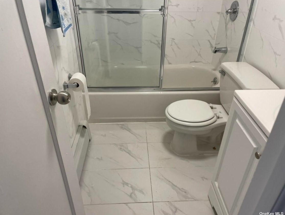 66-15 Garfield Ave, Flushing NY  11377-7518 exterior