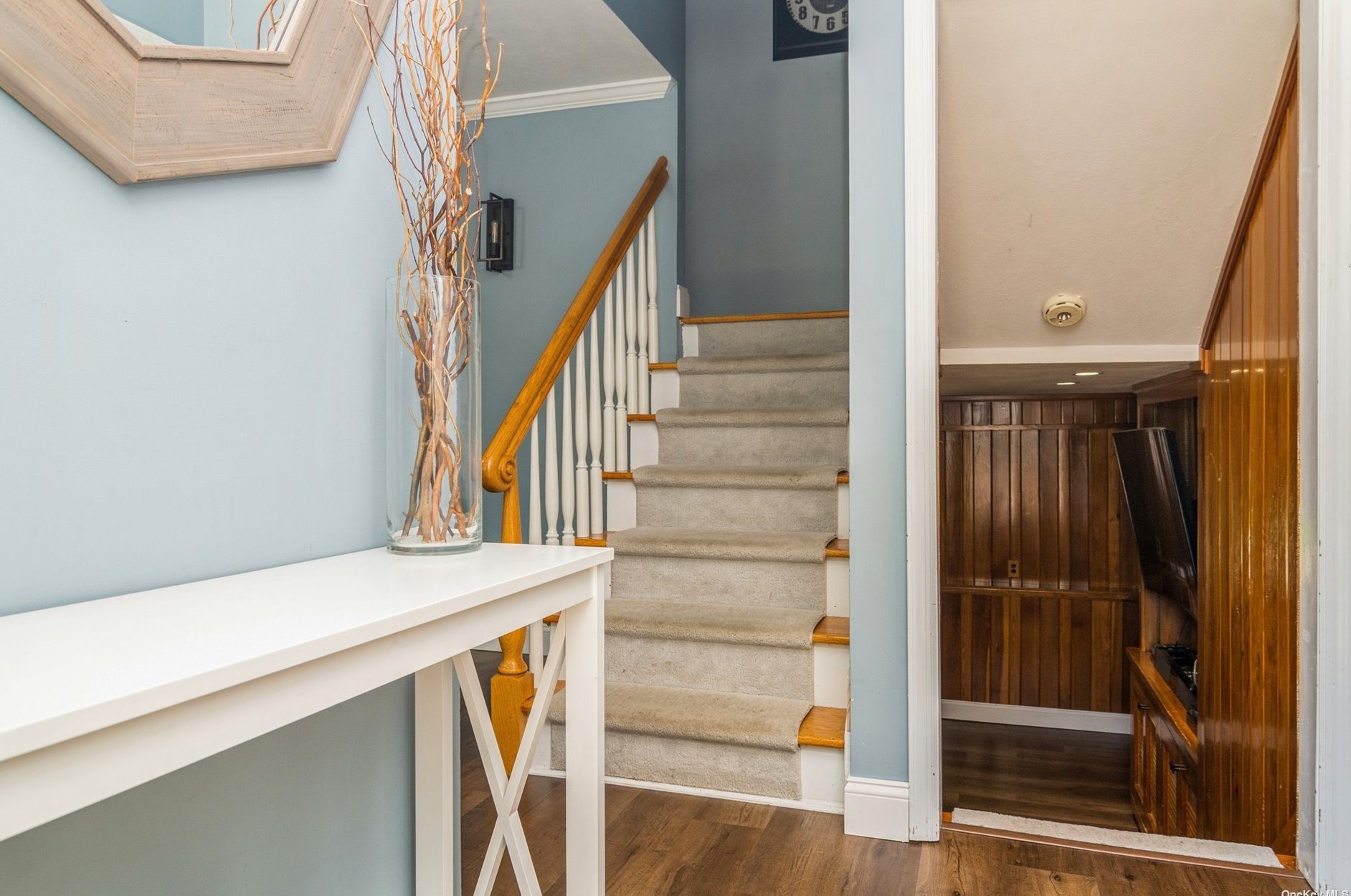 207 Sterling St, Prt Jefferson Station, NY 11776-2529