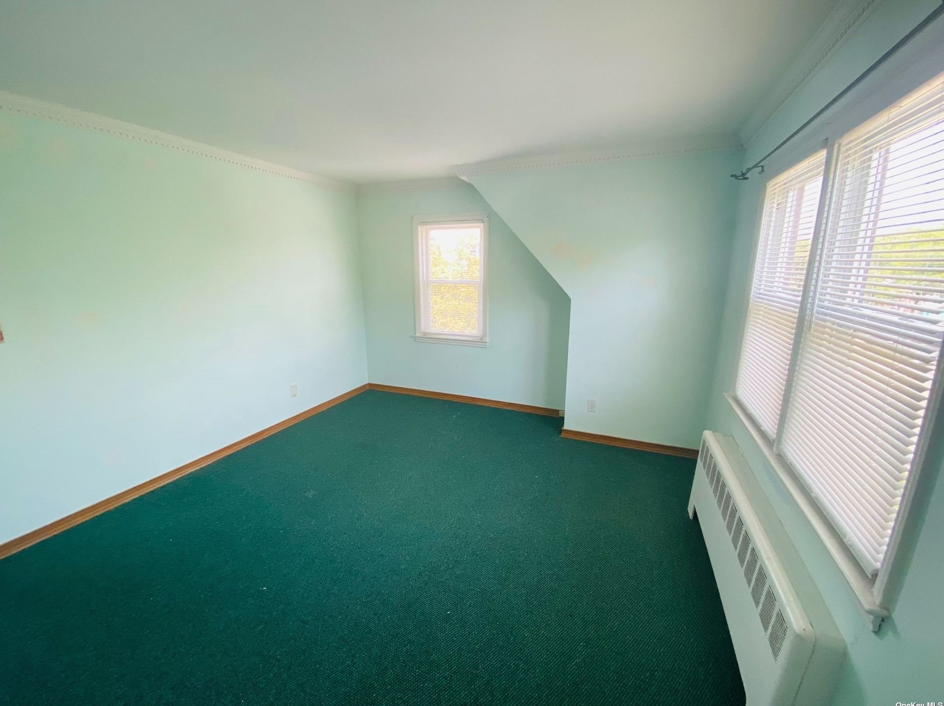 463 Beach 129th St, Far Rockaway, NY 11694