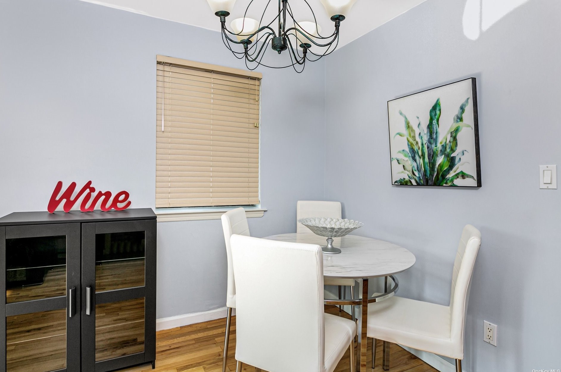 61-21 169th St #3rd Fl, Flushing, NY 11365