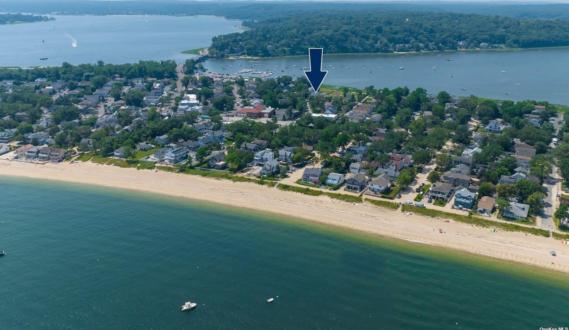 34 Quincy Ave, Bayville, NY 11709