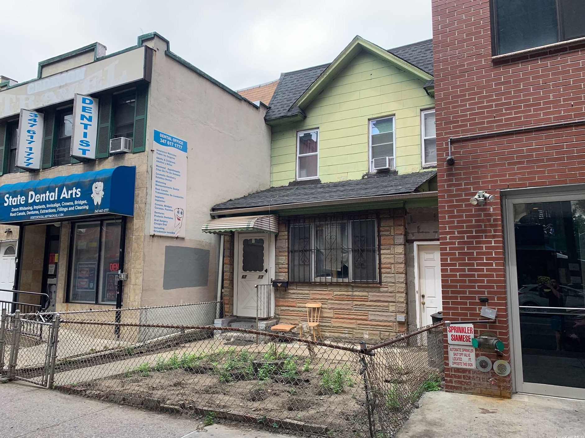 67-17 Roosevelt Ave, Flushing, NY 11377-4458