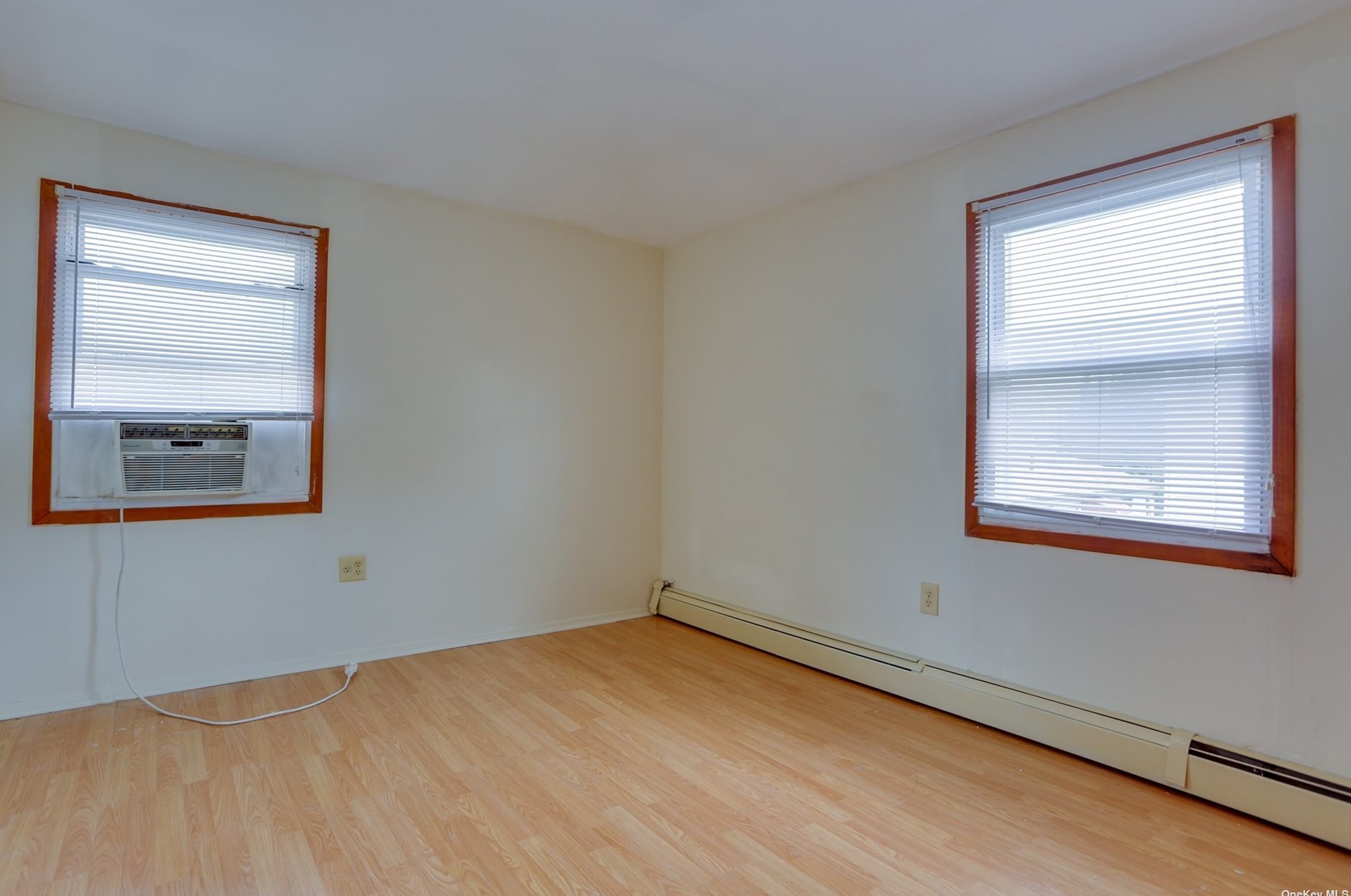 145-12 225th St #1st Fl, Jamaica, NY 11413