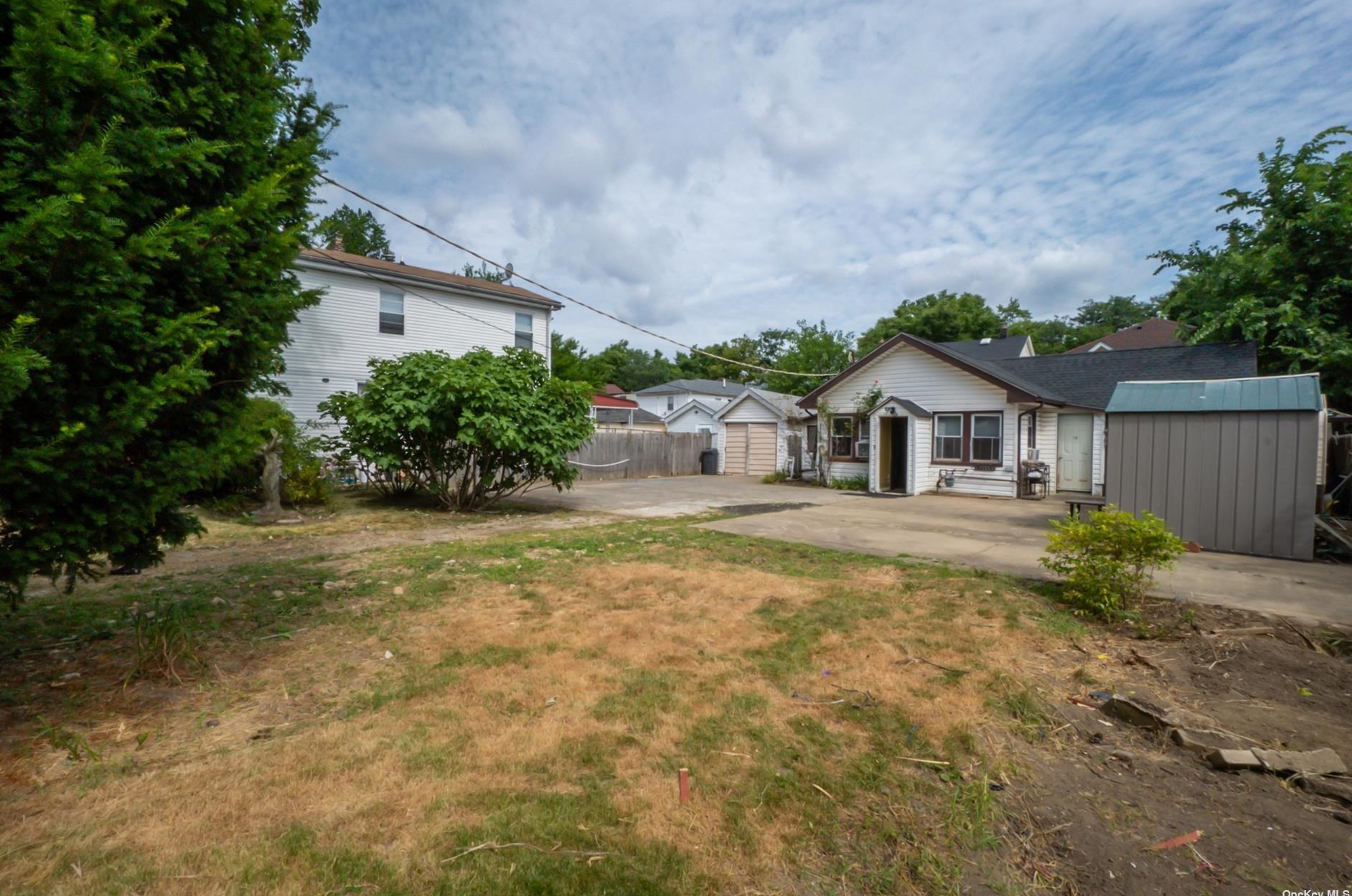 160-31 77th Ave, Flushing, NY 11366-7521