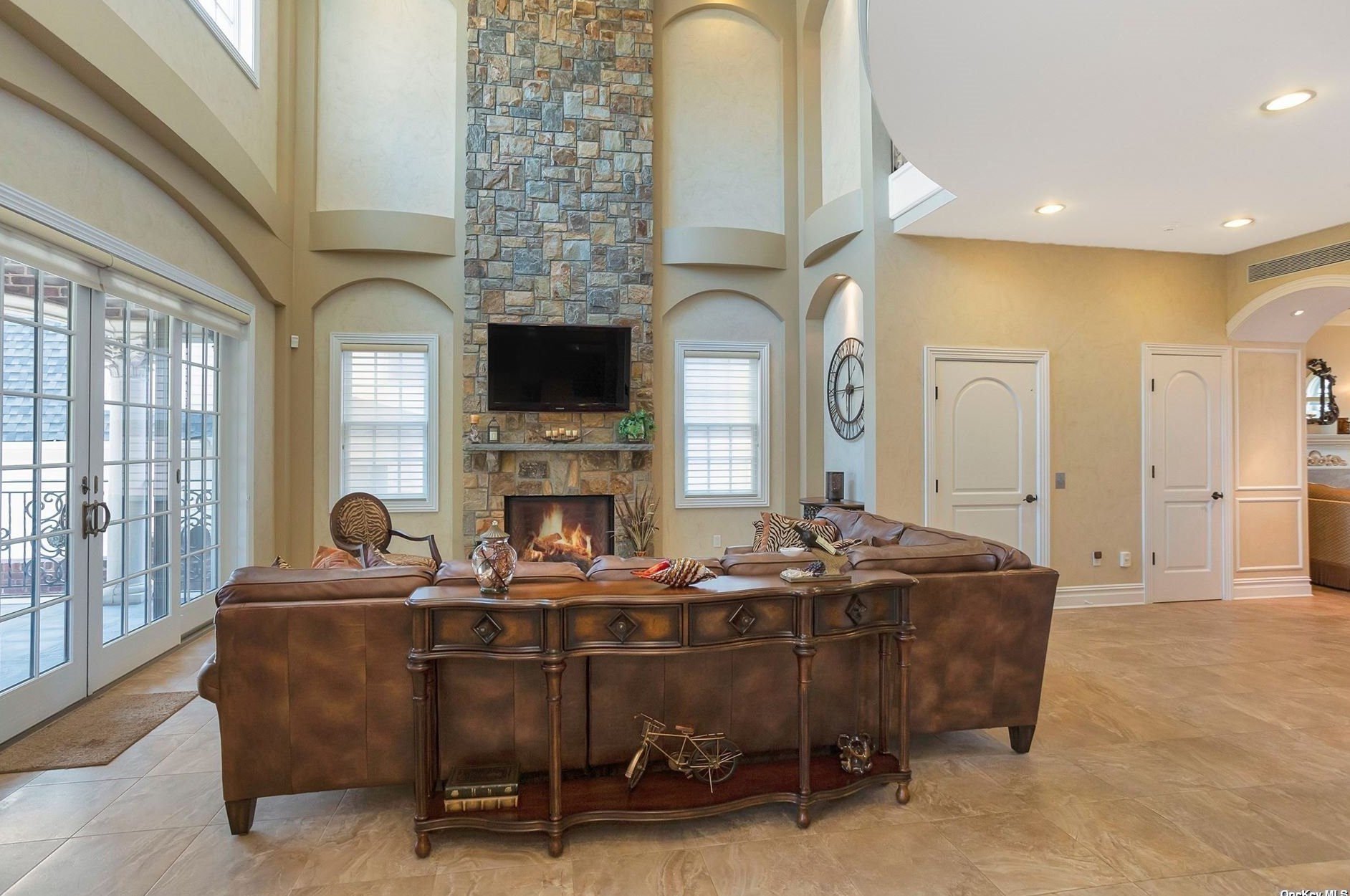 32 Boulevard, Flushing NY 11357-1003 exterior