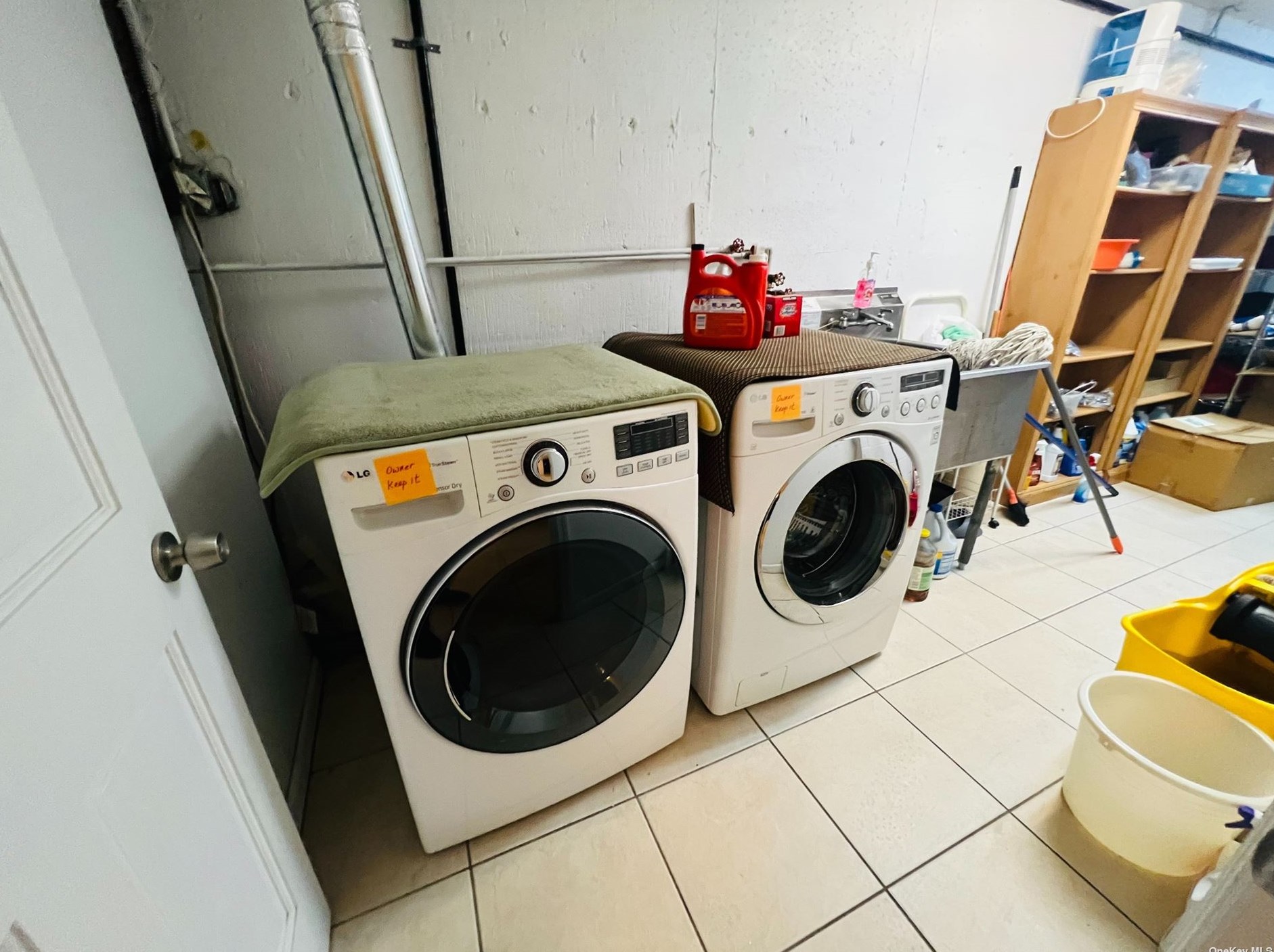 82-44 Pettit Ave, Flushing NY exterior