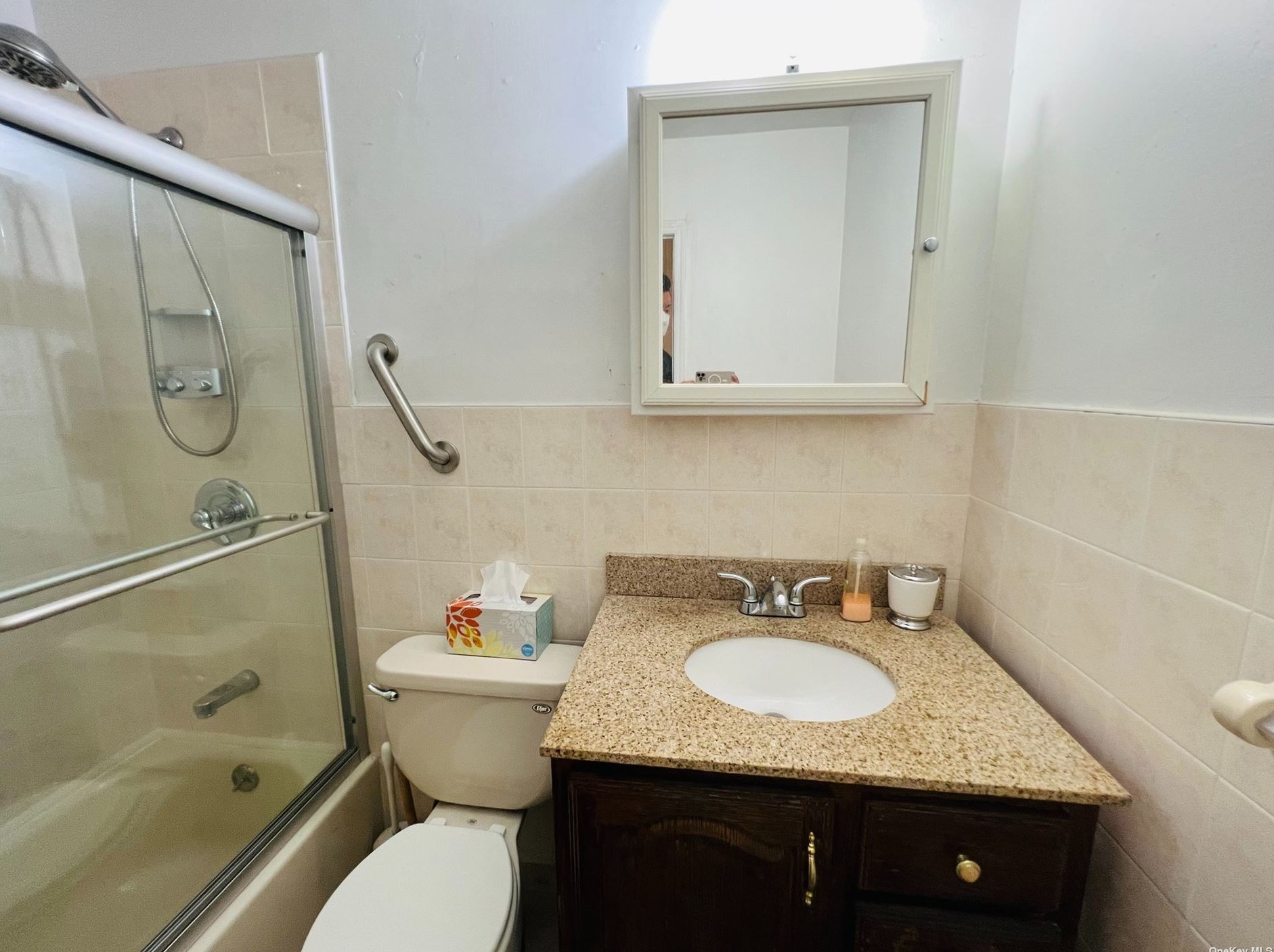 82-44 Pettit Ave, Flushing NY exterior