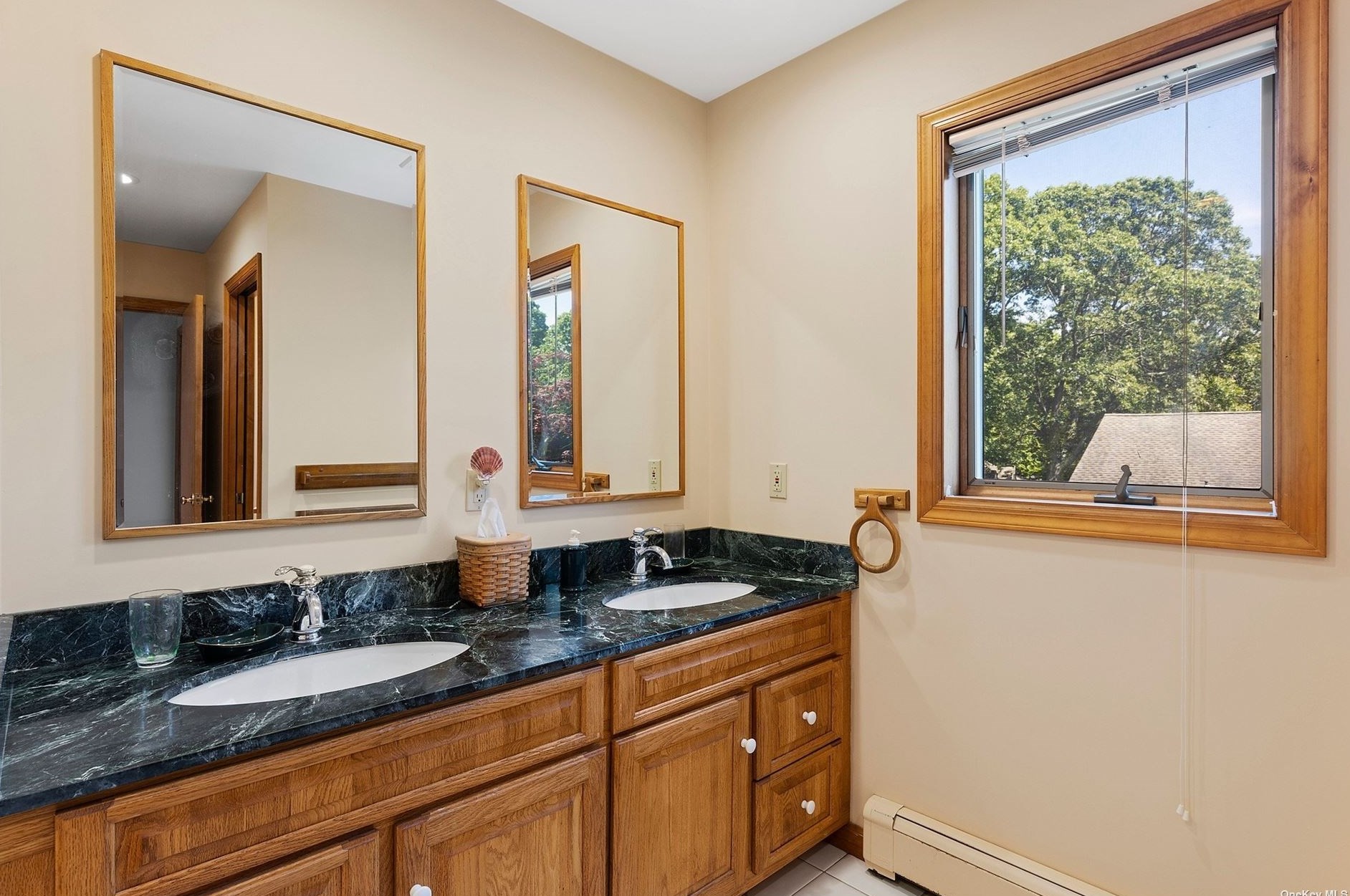 505 Bungalow Ln, Mattituck NY  11952-2209 exterior