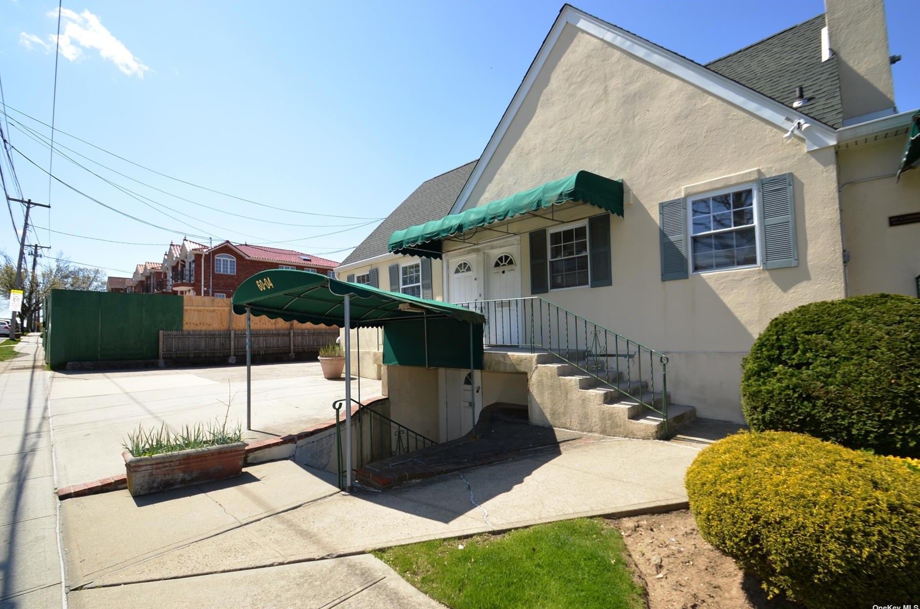 60-04 Marathon Pkwy #2f, Flushing, NY 11362
