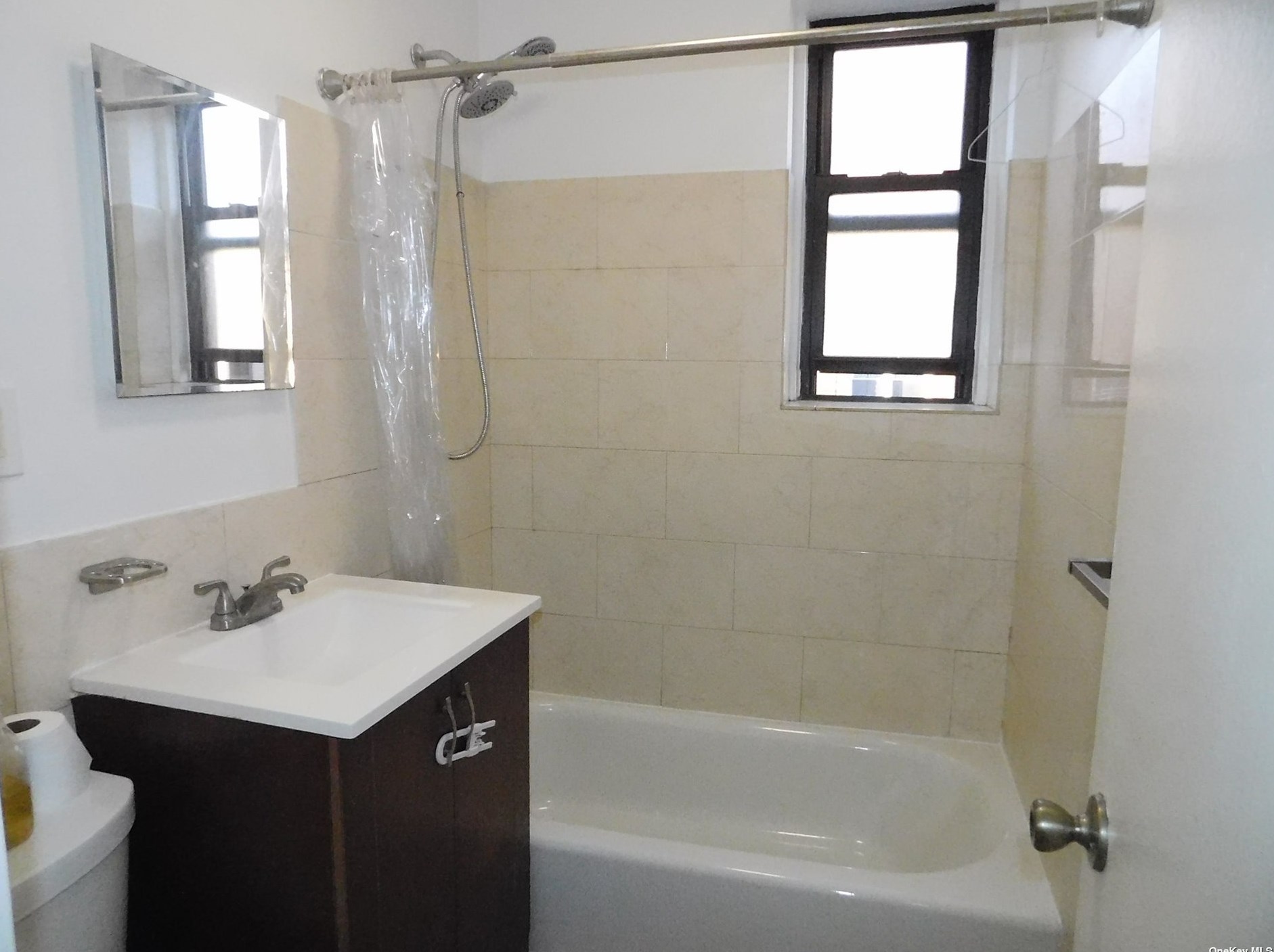 6550 Wetherole St, Flushing NY  11374-4715 exterior