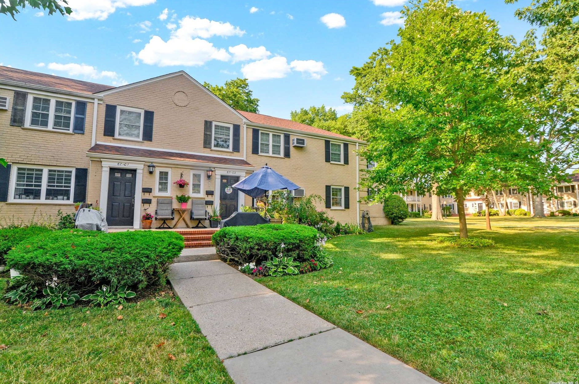 67-03 223rd St, Flushing, NY 11364-2236