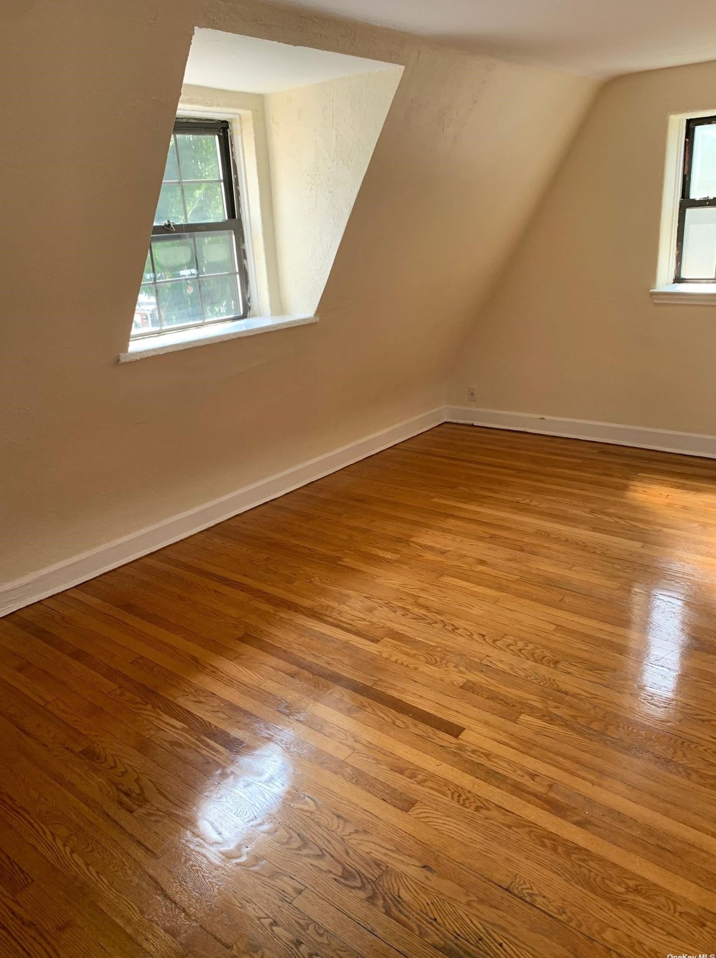33-01 164th Street S, Flushing, NY 11358