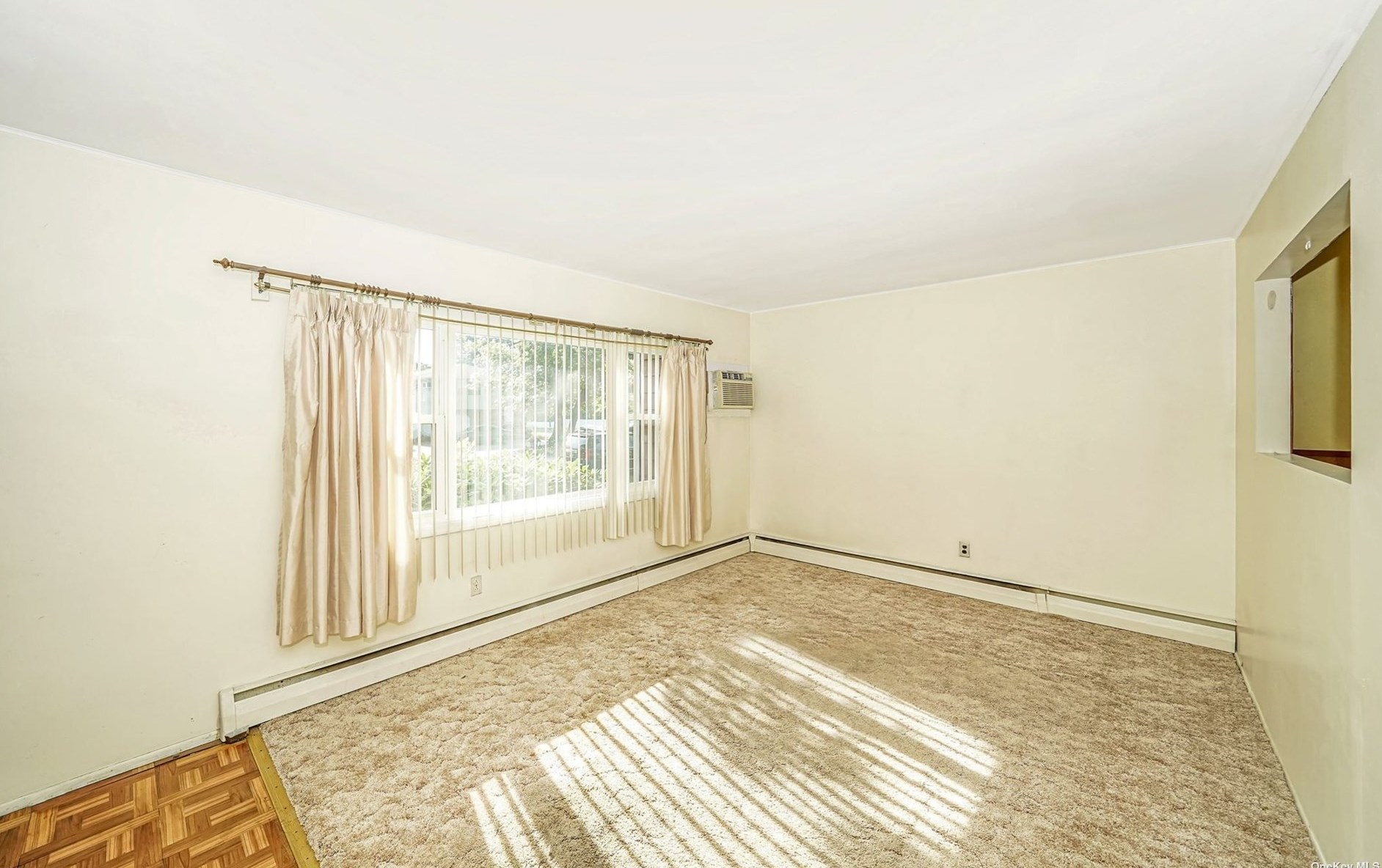 42 Ackerly Ln, Hauppauge, NY 11779-4549