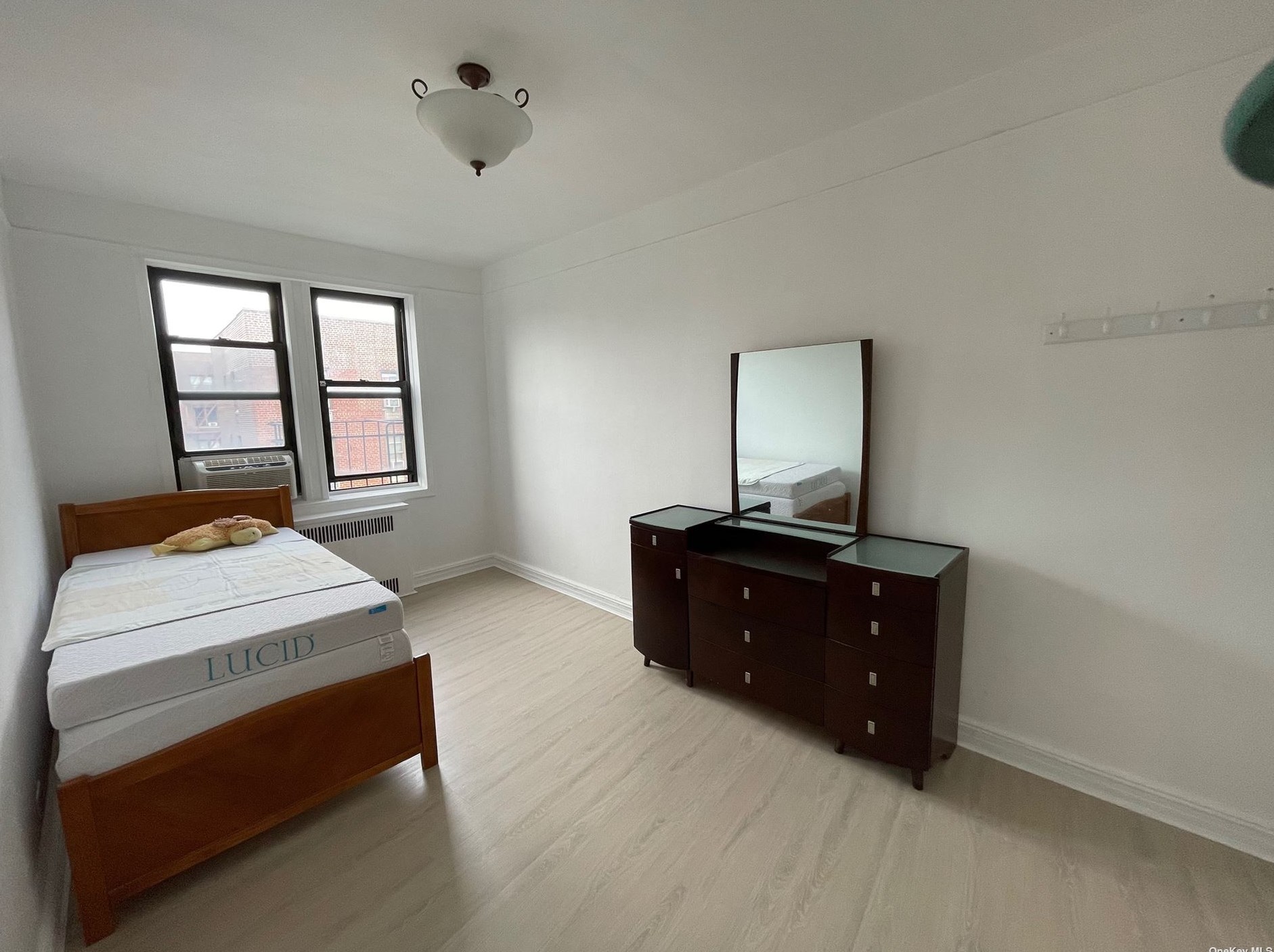 8812 Elmhurst Ave, Flushing NY  11373-1543 exterior