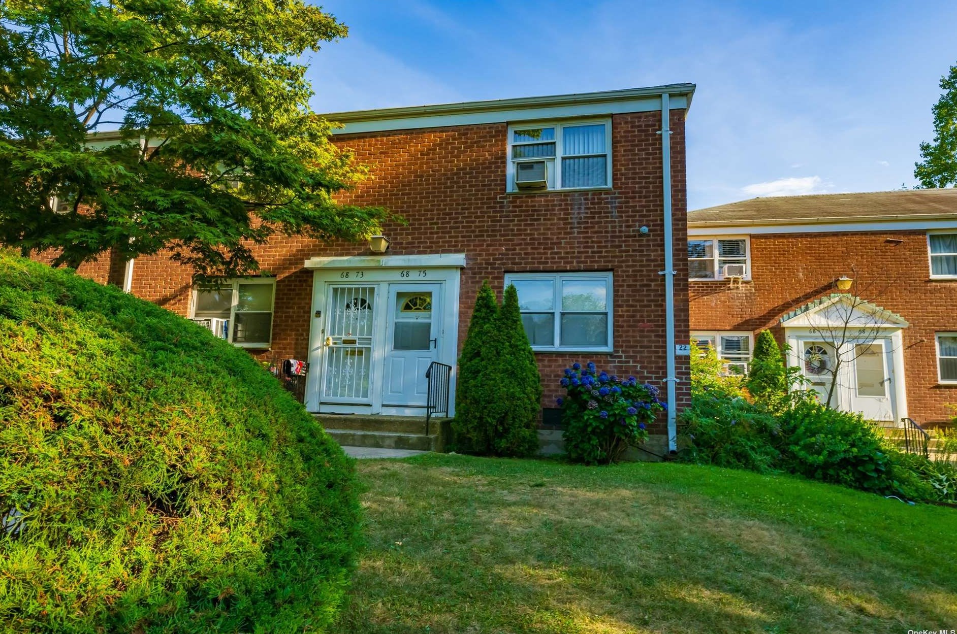 6875 218th St #duplex, Flushing, NY 11364