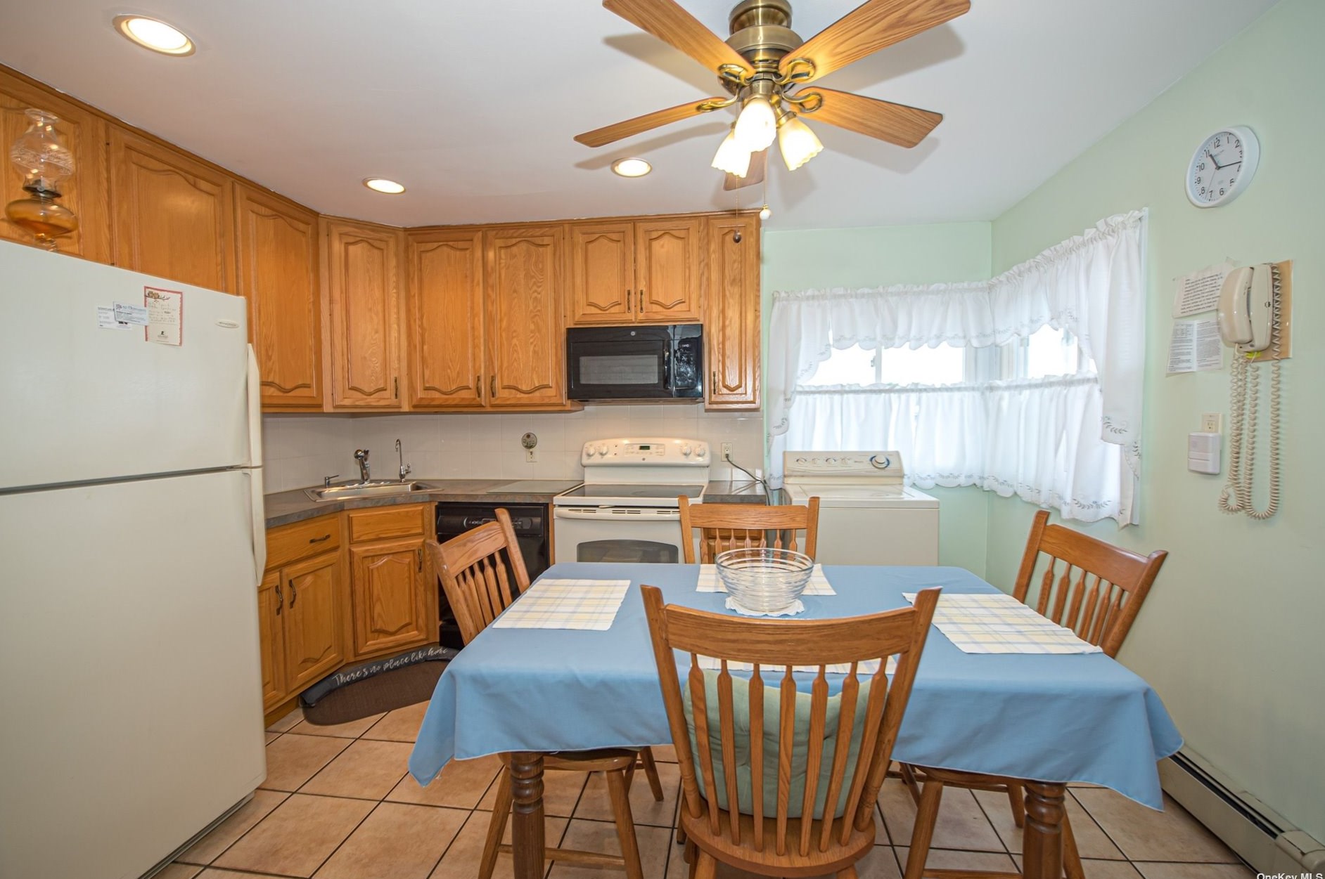 115 Abbey Ln, Plainedge, NY 11756-4032