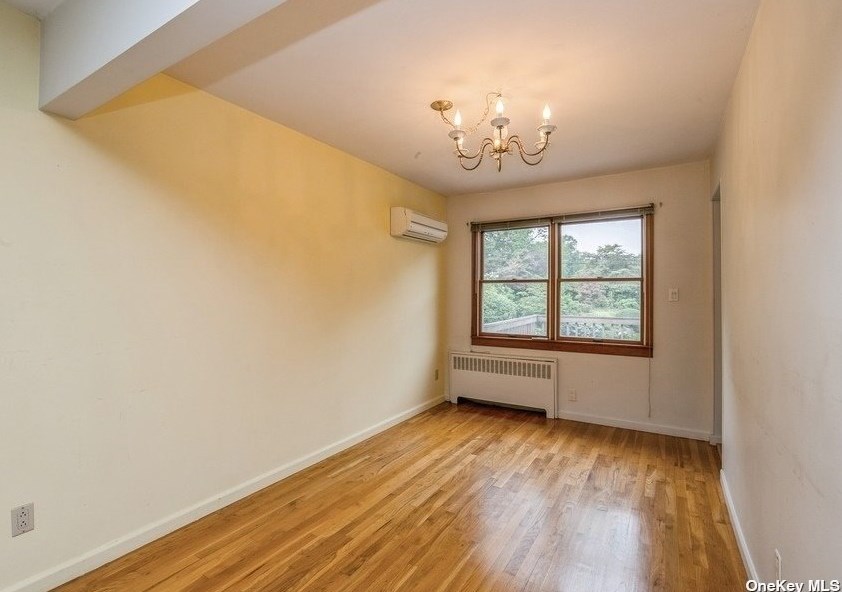 41 Lndg Rd, Hunt NY 11743-1817 exterior