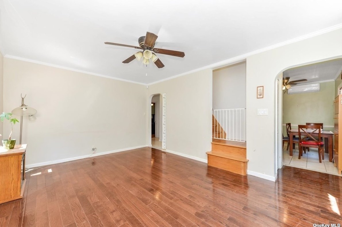 56-26 Clearview Expy, Flushing, NY 11364-2341