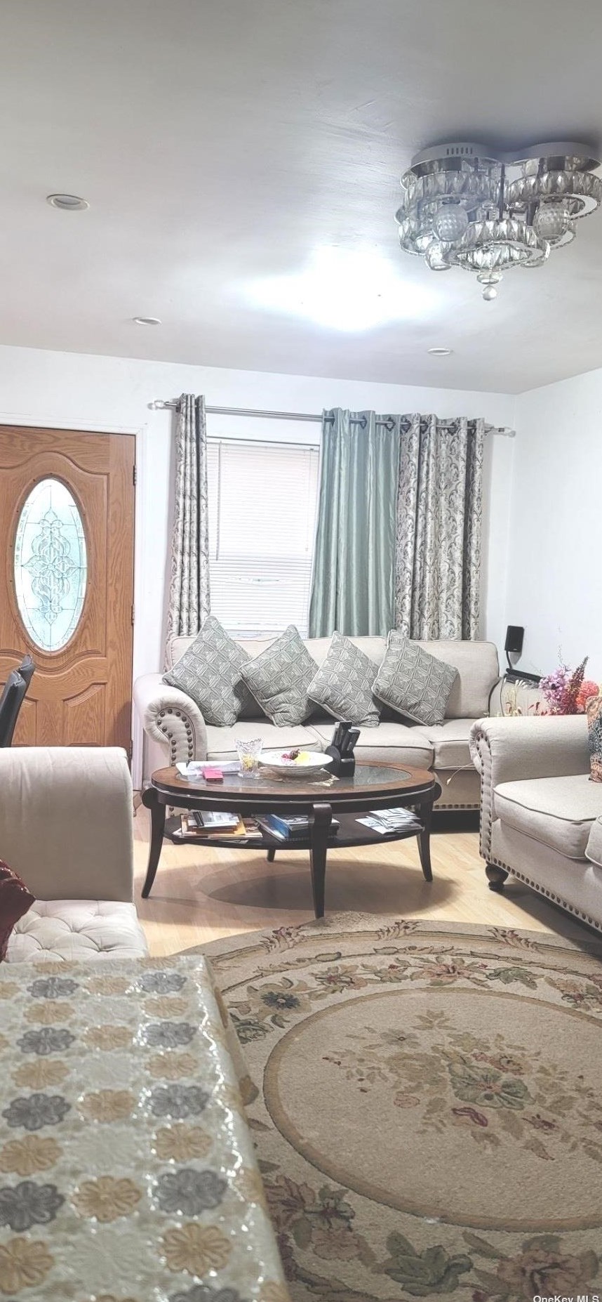 32-12 71st St, Flushing, NY 11370